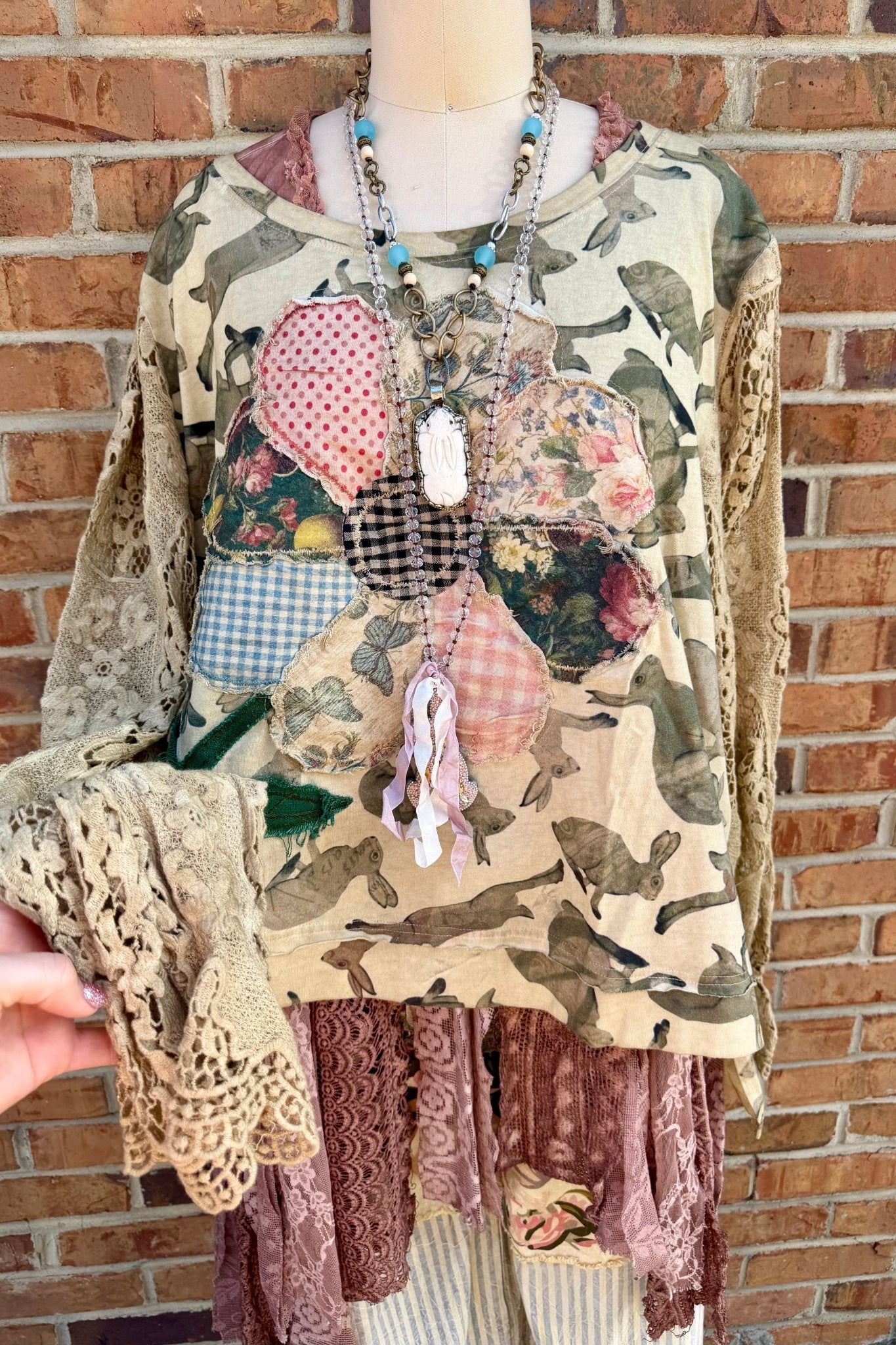 Bunny Pullover - ivyandlavyboutique A Rare Bird Shop