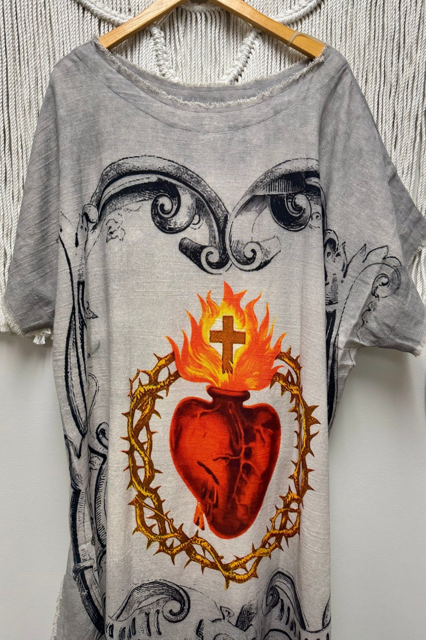 Burning Heart Hi Lo (Sacred Heart) - ivyandlavyboutique I LOVE LINEN