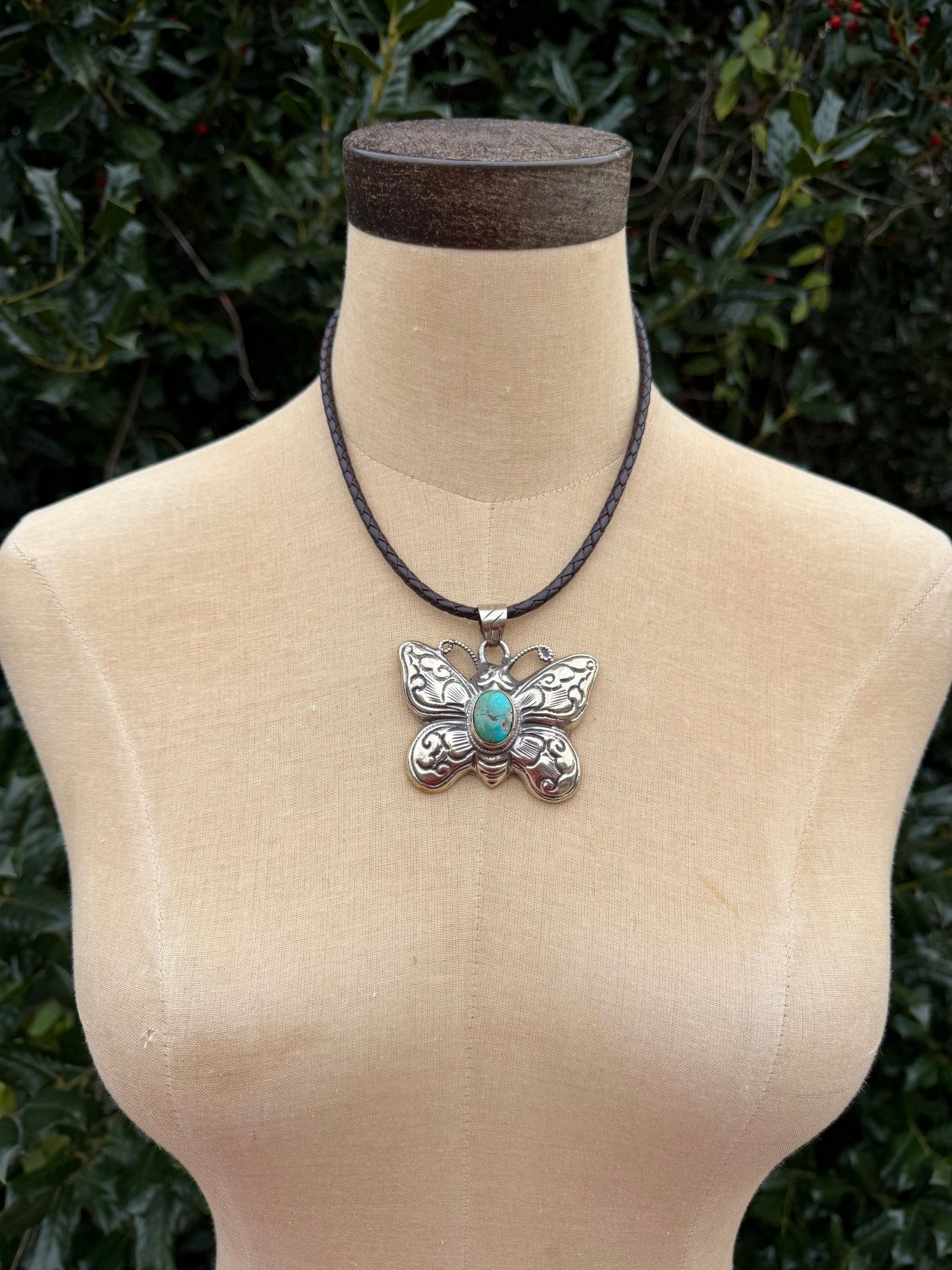 Butterfly Bliss Choker on Leather - ivyandlavyboutique ivyandlavyboutique