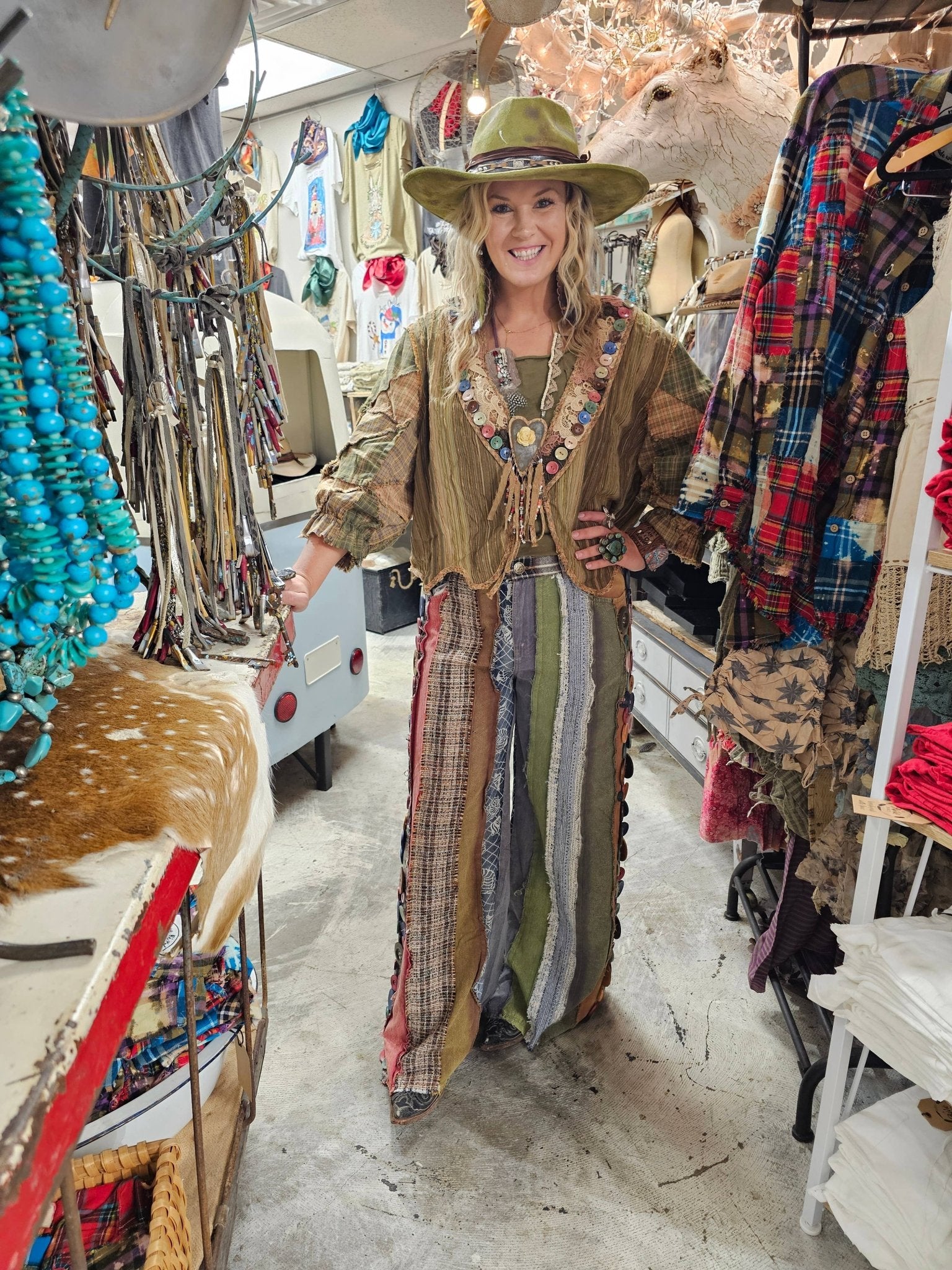 Butterfly Button Top - ivyandlavyboutique A Rare Bird Shop