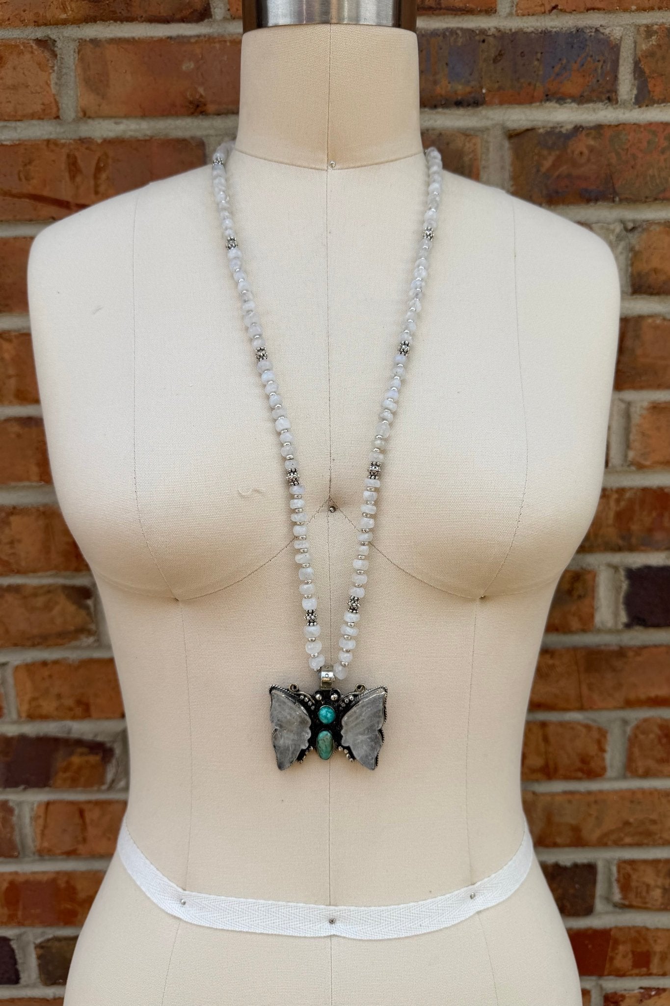 Butterfly Drop Necklace - ivyandlavyboutique ivyandlavyboutique