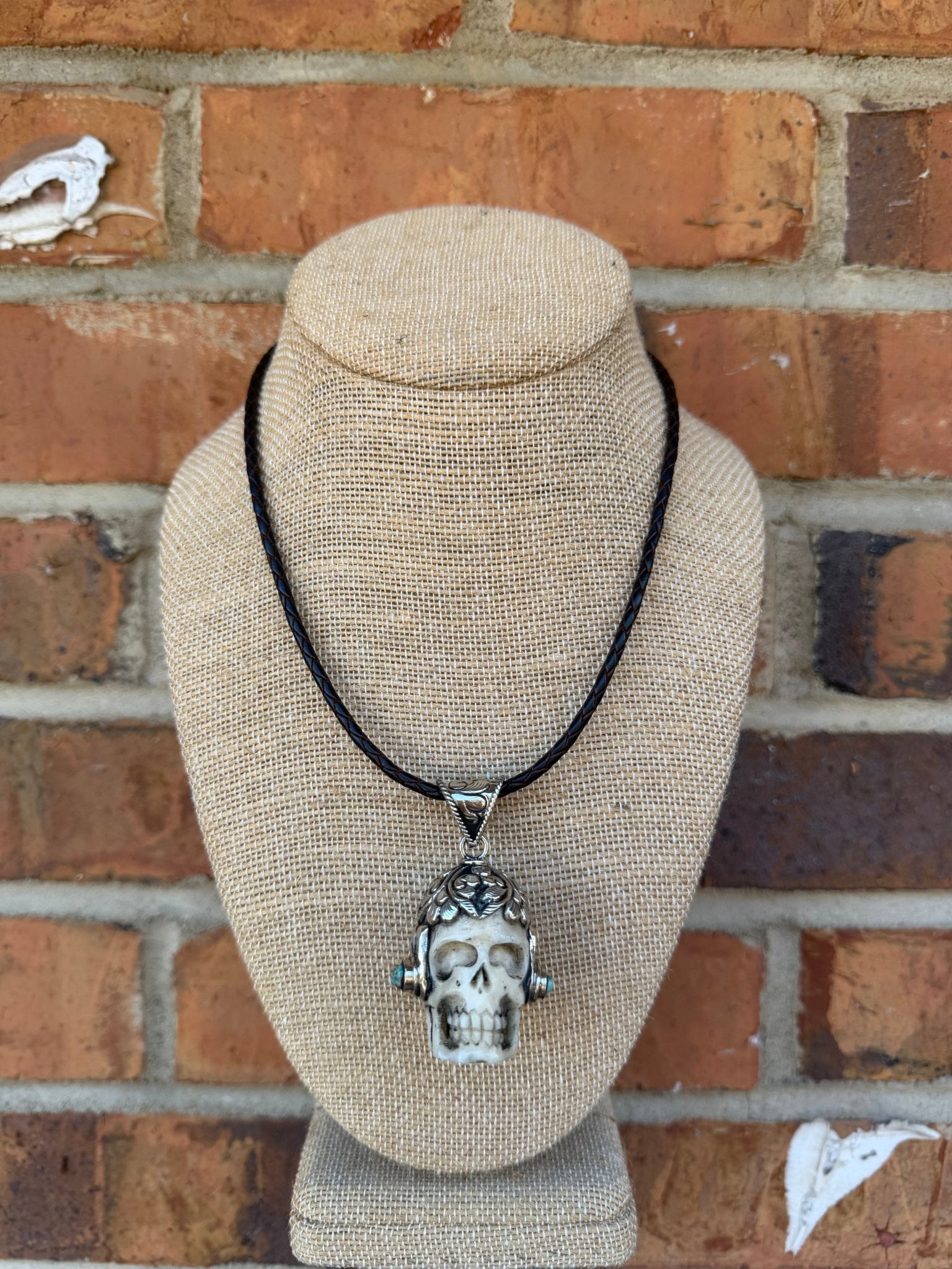 Carved Skull Choker Necklace - ivyandlavyboutique ivyandlavyboutique