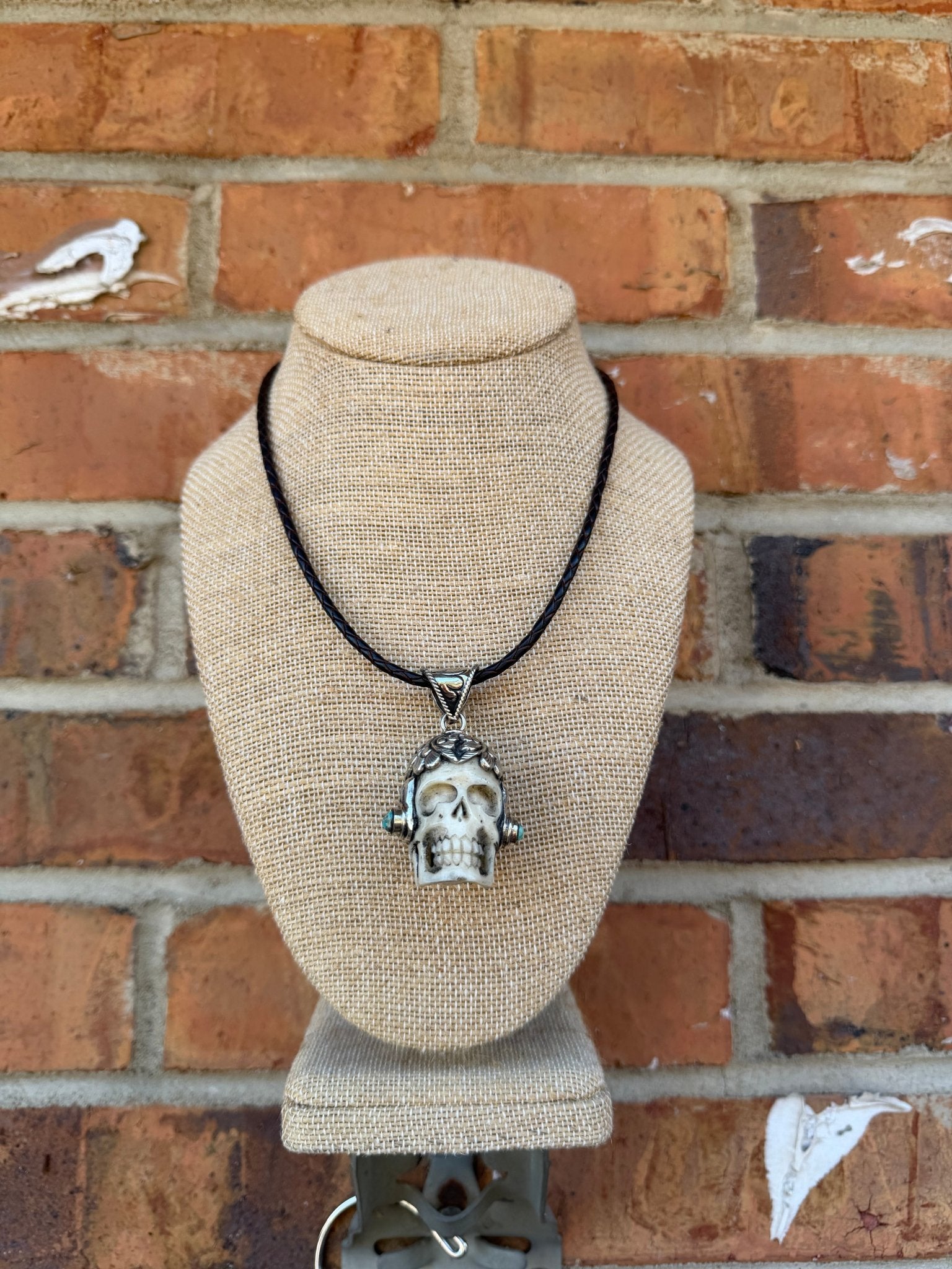 Carved Skull Choker Necklace - ivyandlavyboutique ivyandlavyboutique