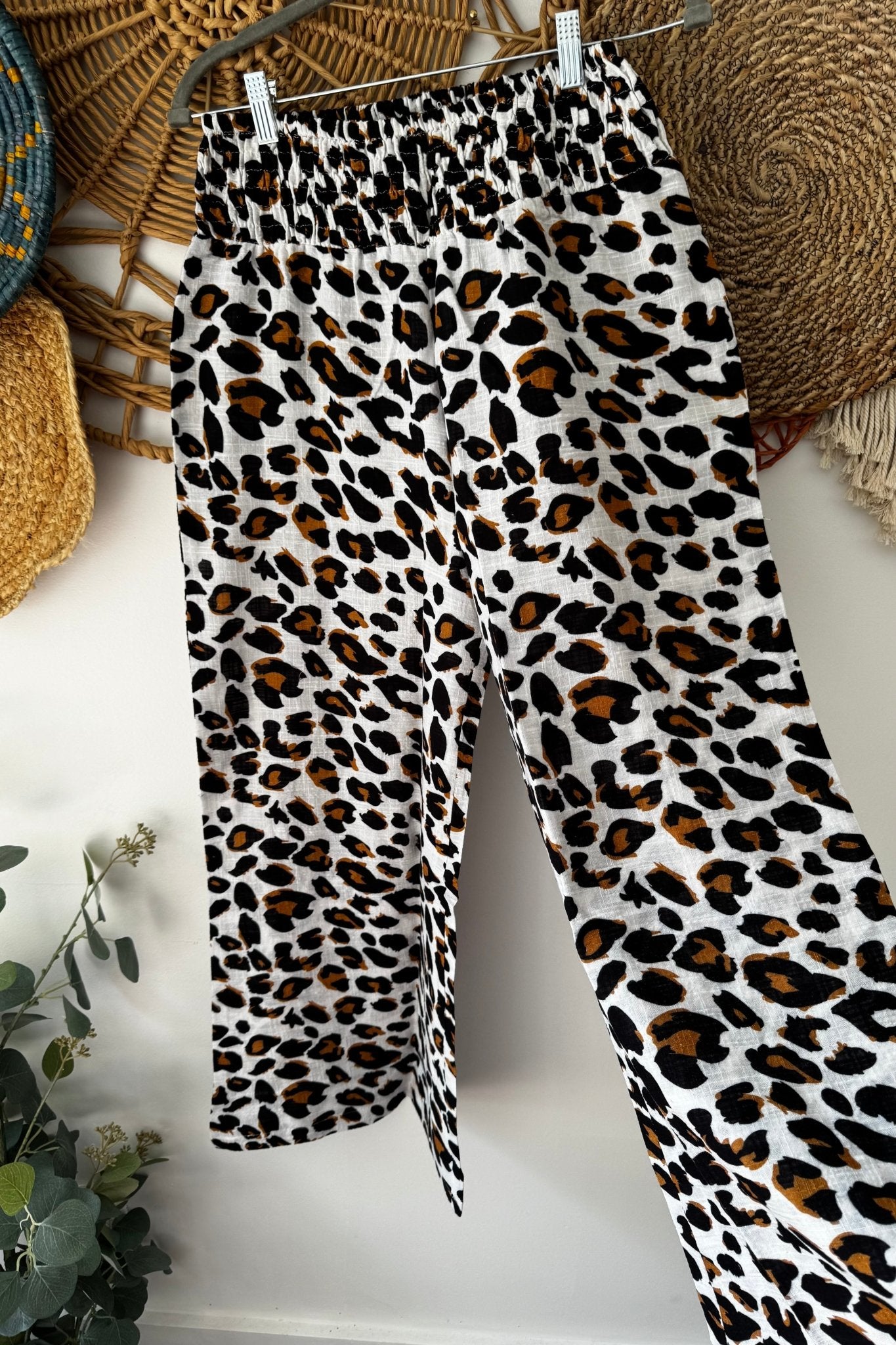 Cheetah In White - ivyandlavyboutique I LOVE LINEN