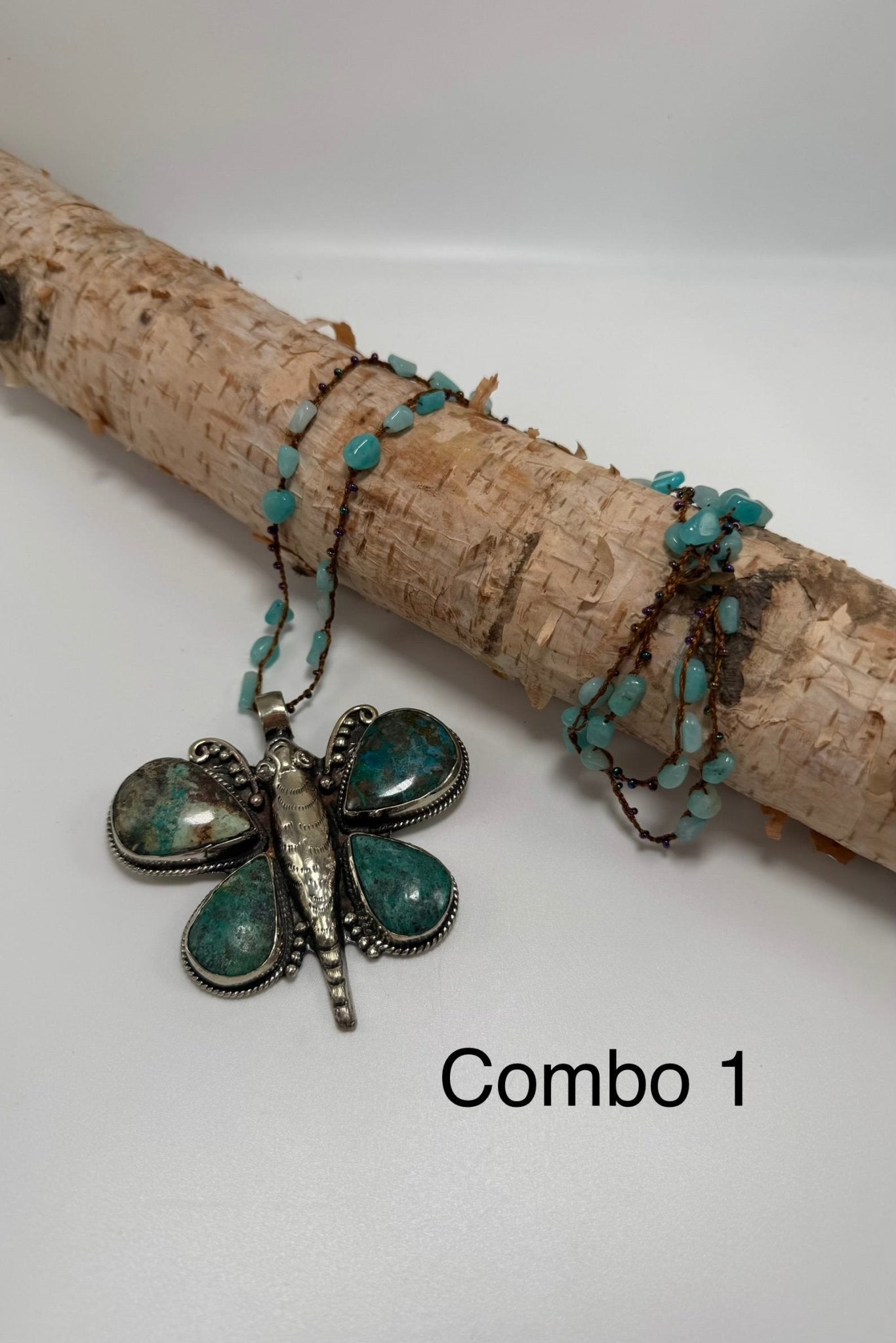 Chunky Butterfly on Blue Necklace - ivyandlavyboutique ivyandlavyboutique