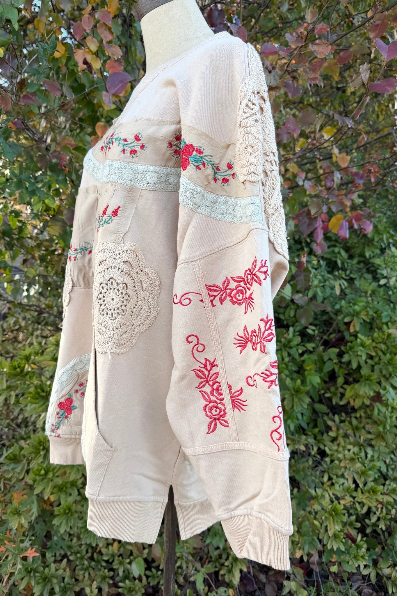 Cloud Dancer Sweatshirt - ivyandlavyboutique Jaded Gypsy