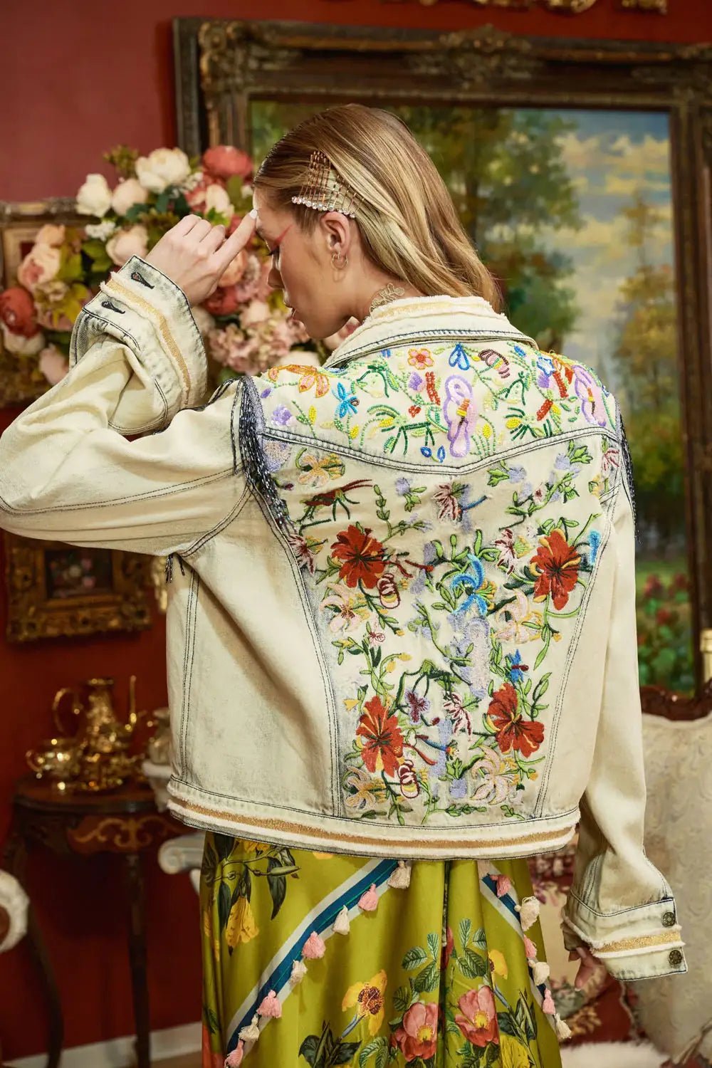 Country Queen Embellished Denim Jacket - ivyandlavyboutique Aratta
