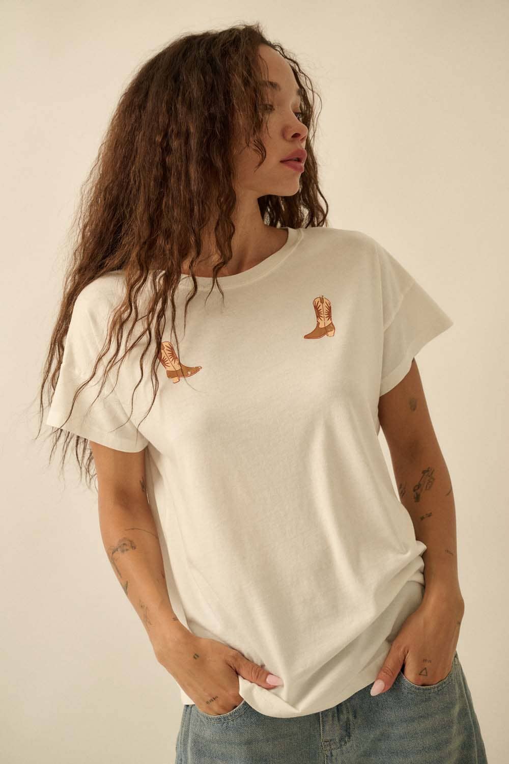 Cowboy Boot Round - Neck Vintage - Wash Top - ivyandlavyboutique Promesa USA