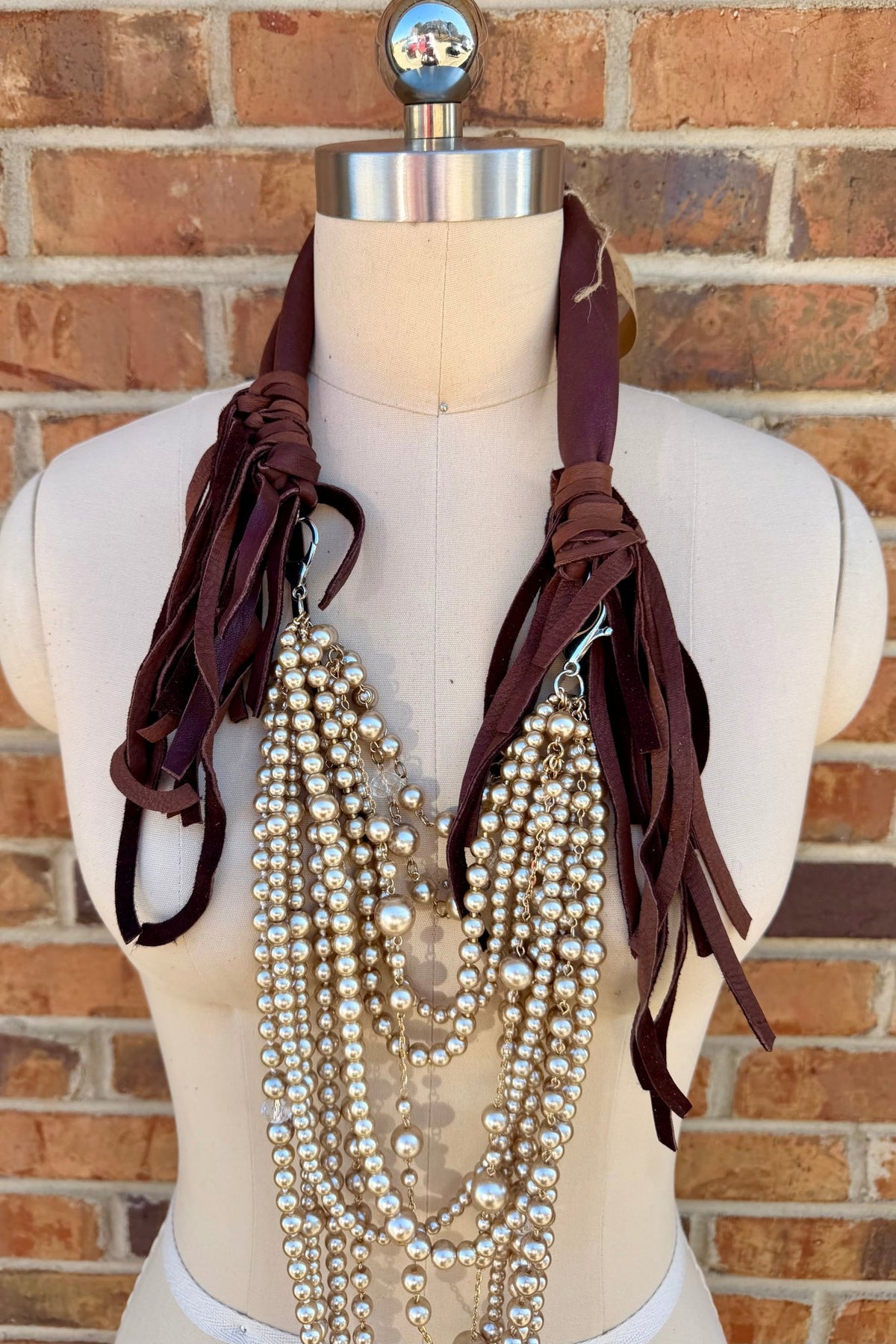 Cowboy on the Run Statement Necklace - ivyandlavyboutique ivyandlavyboutique