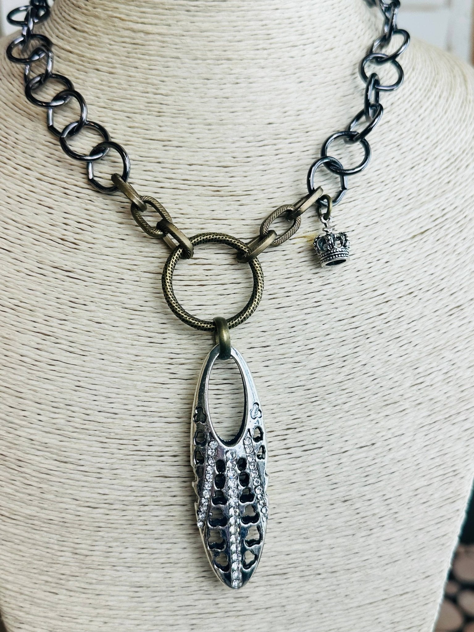 Crown Jewel Statement Necklace - ivyandlavyboutique Scooples Jewelry