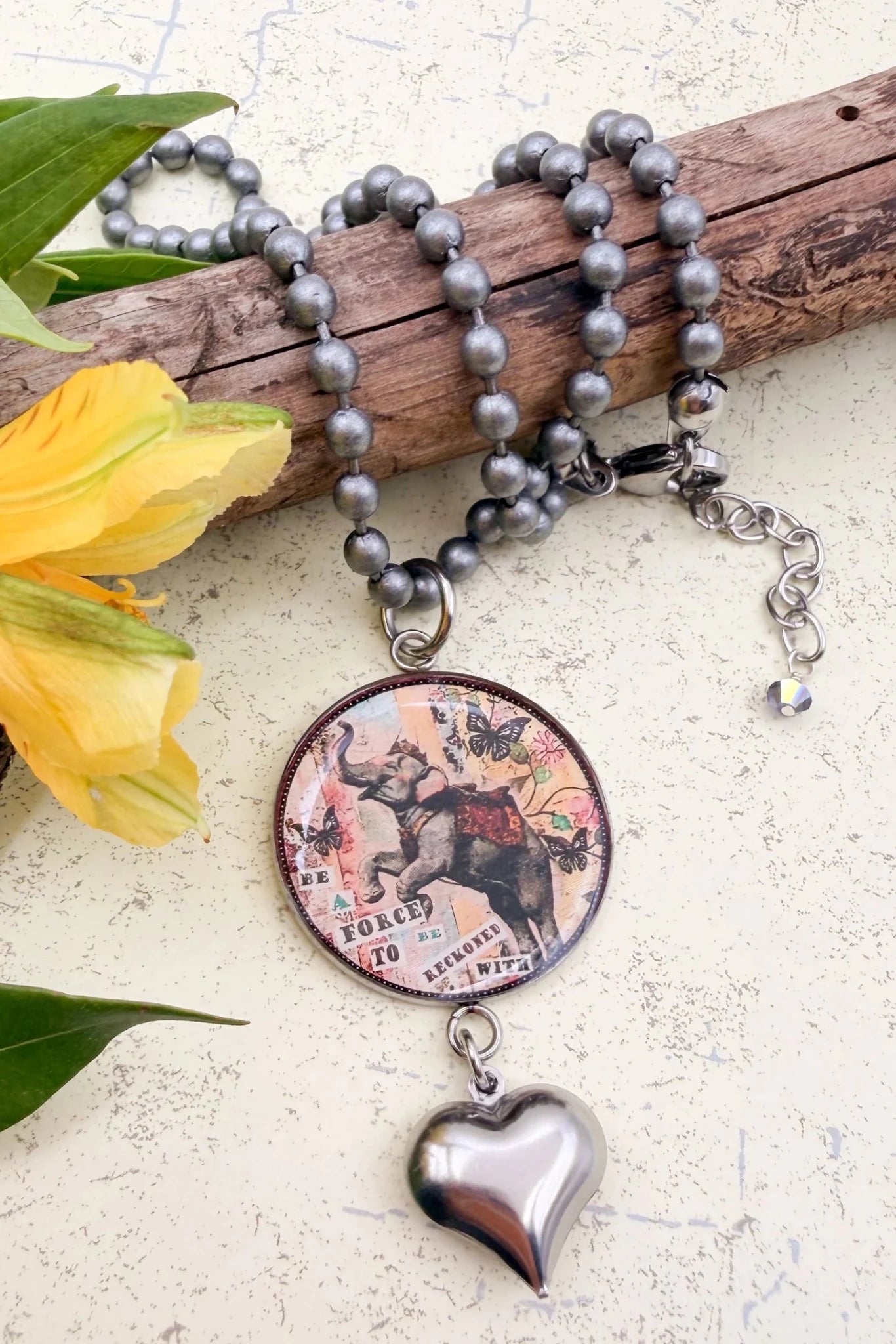 Elephant Circle Charm Earrings - ivyandlavyboutique ivyandlavyboutique