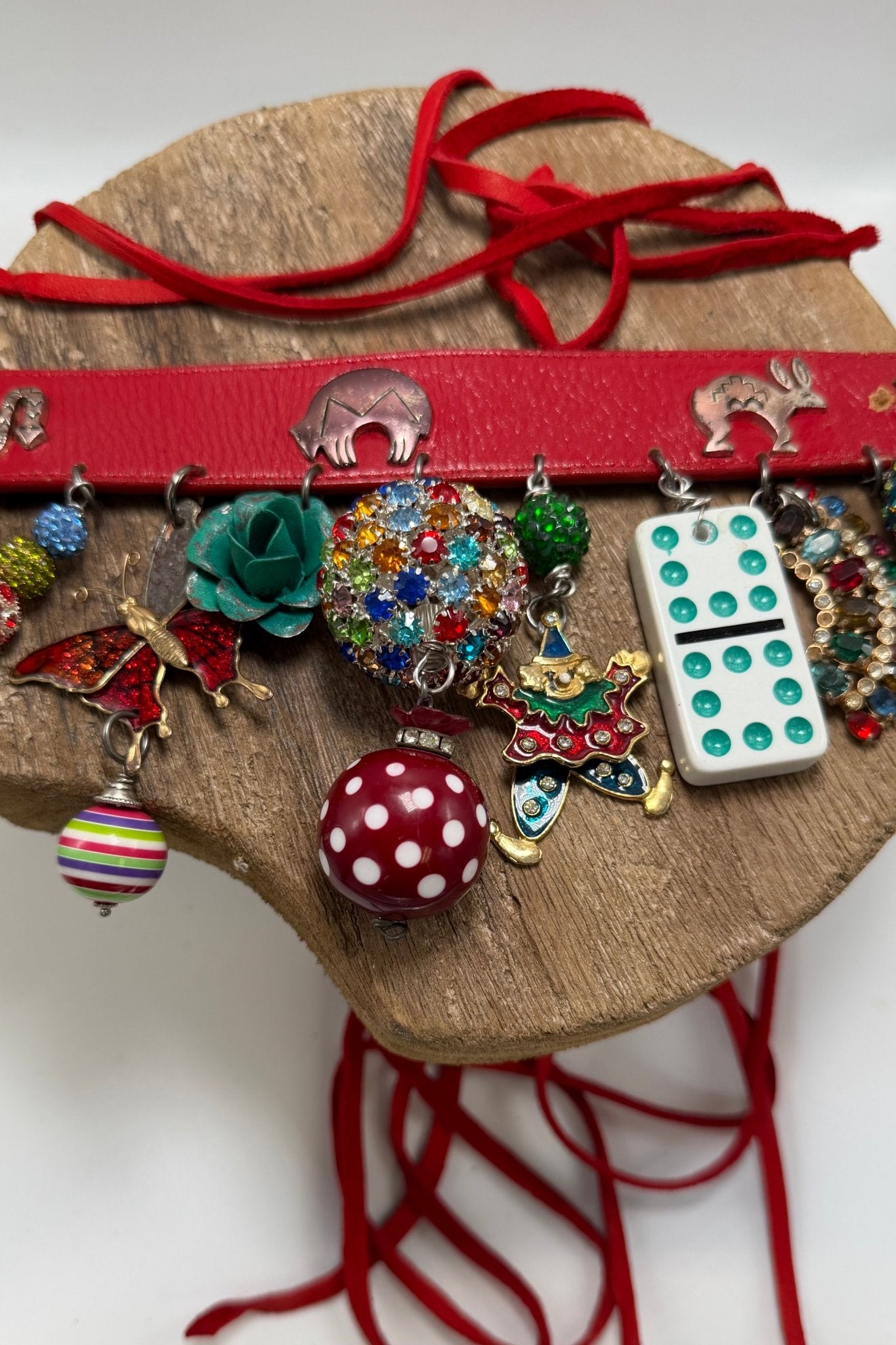 Feeling Festive Choker - ivyandlavyboutique Art by Amy