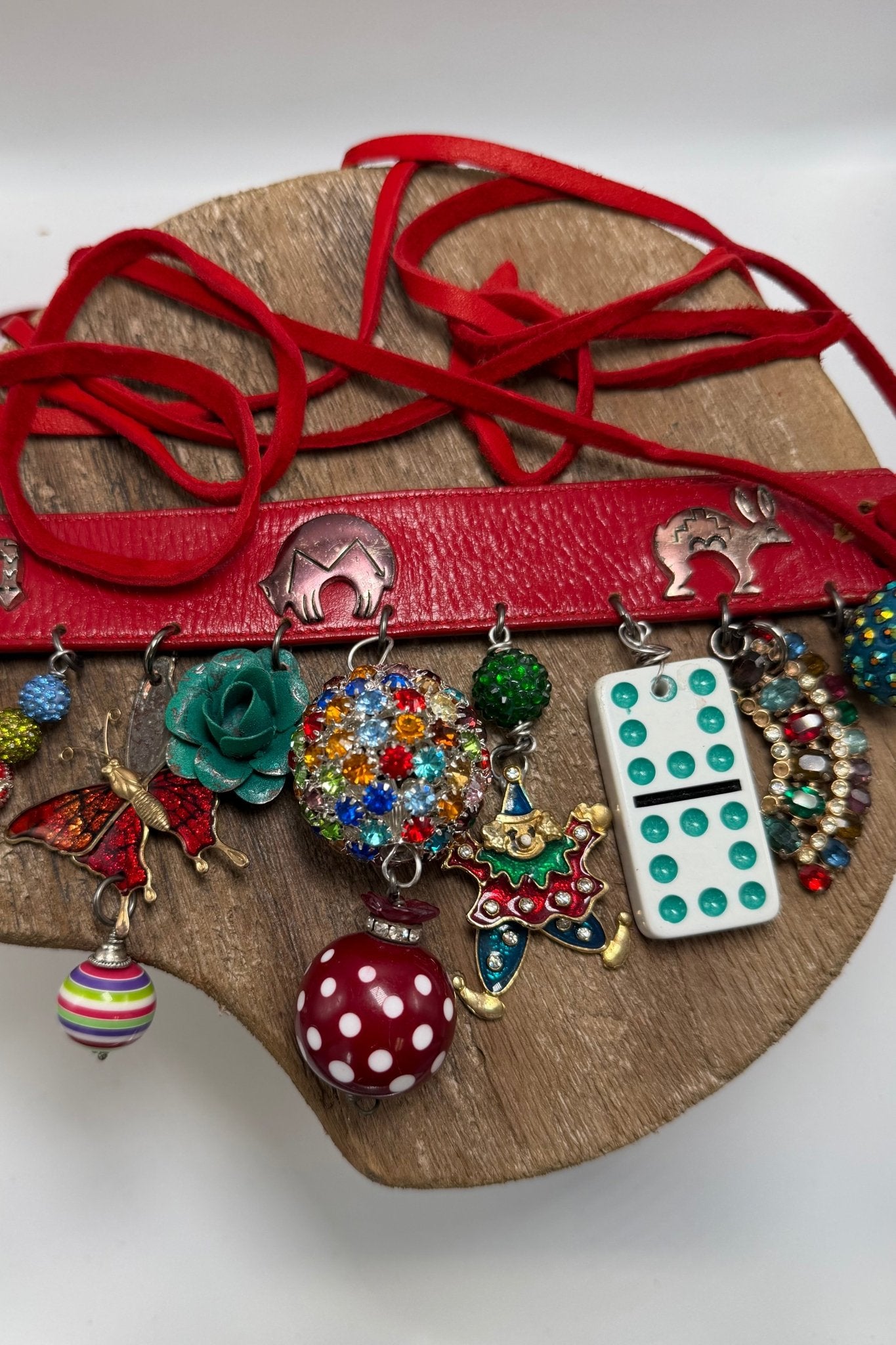 Feeling Festive Choker - ivyandlavyboutique Art by Amy