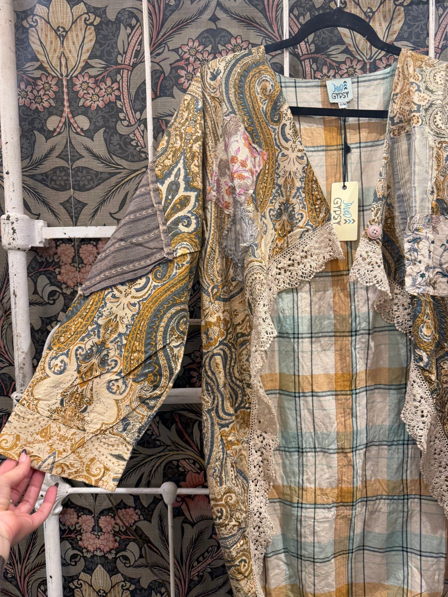 Festive Gathering Jacket - ivyandlavyboutique Jaded Gypsy