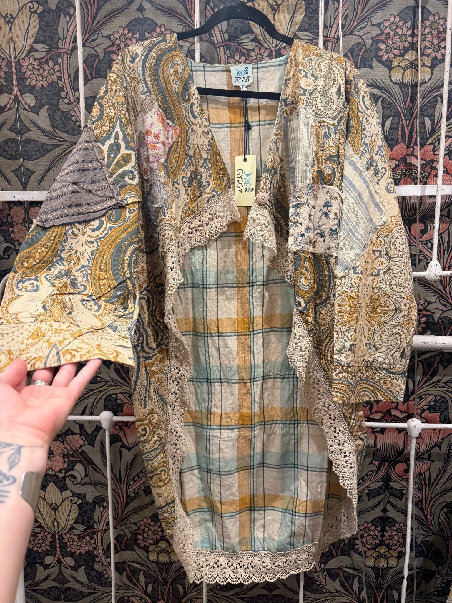 Festive Gathering Jacket - ivyandlavyboutique Jaded Gypsy