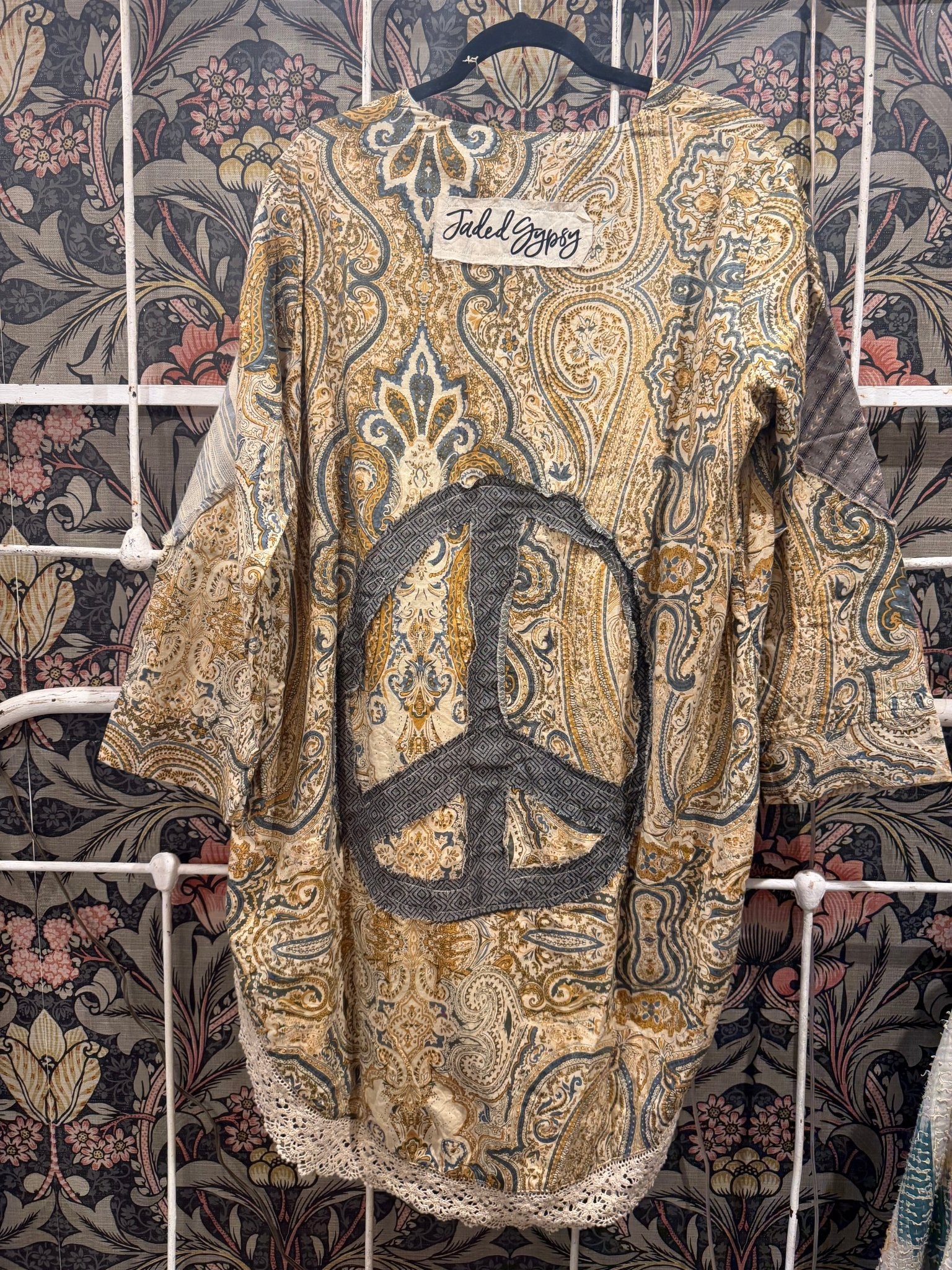 Festive Gathering Jacket - ivyandlavyboutique Jaded Gypsy