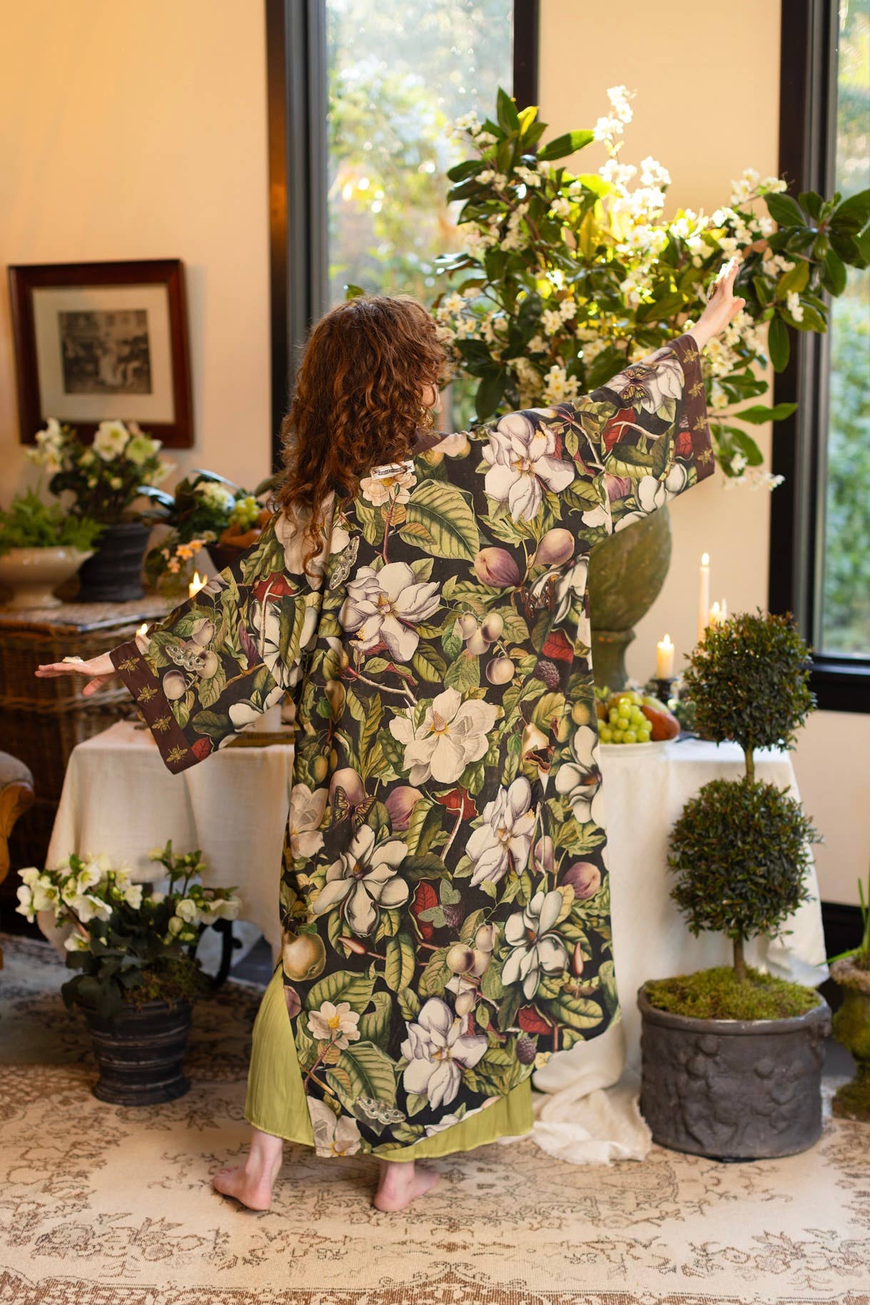 Fleur De Lune Opera Duster Kimono Robe w/ Florals & Bees - ivyandlavyboutique Market of Stars (USA)
