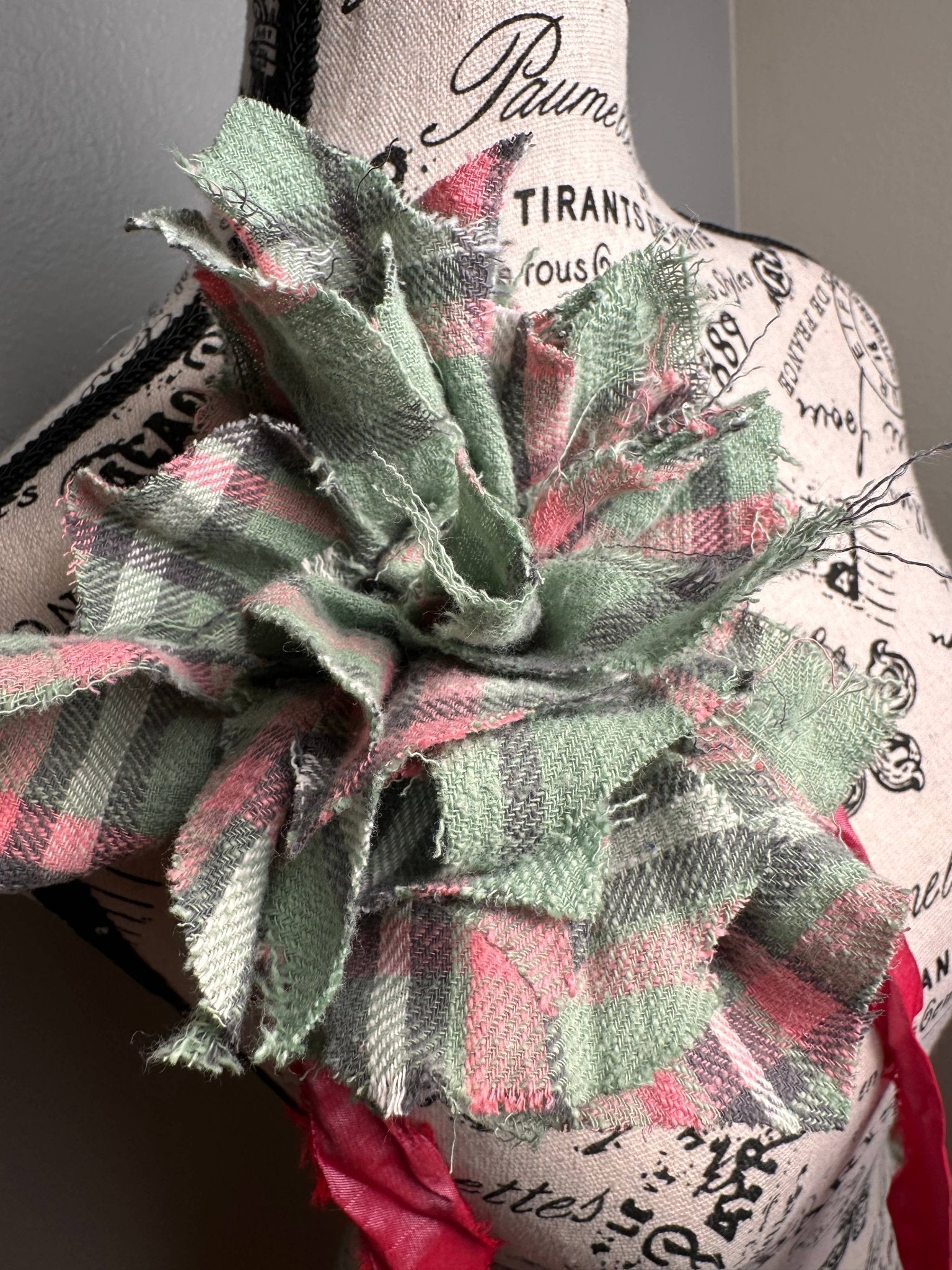 Floret Accessory - Hair Clip/Neck tie/Brooch - ivyandlavyboutique The Curated Raven