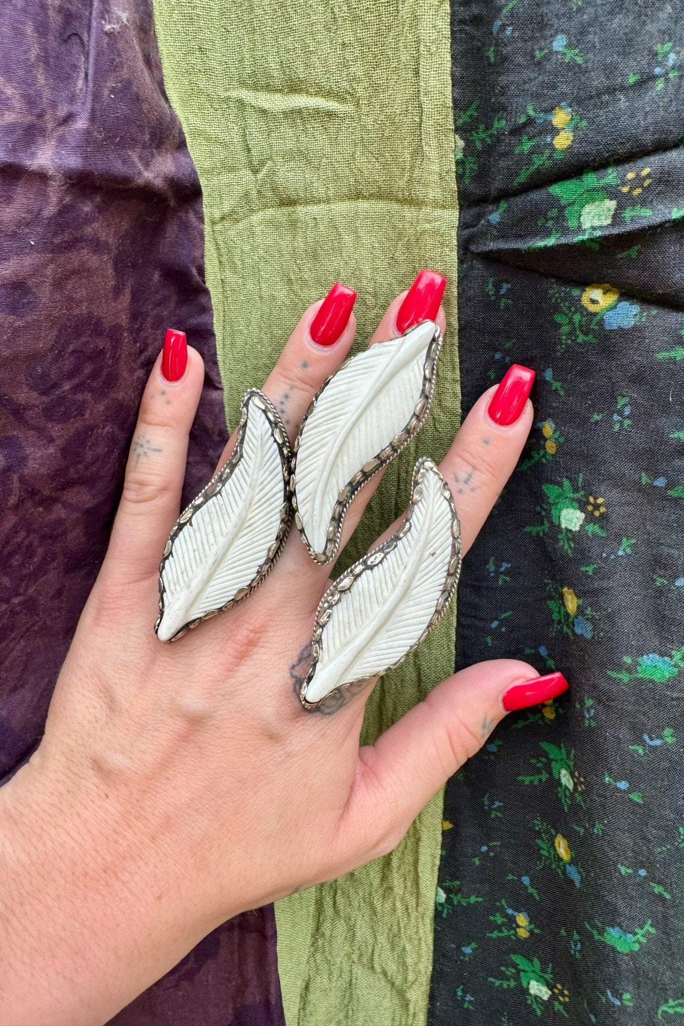 Fly Away Feather Ring - ivyandlavyboutique ivyandlavyboutique