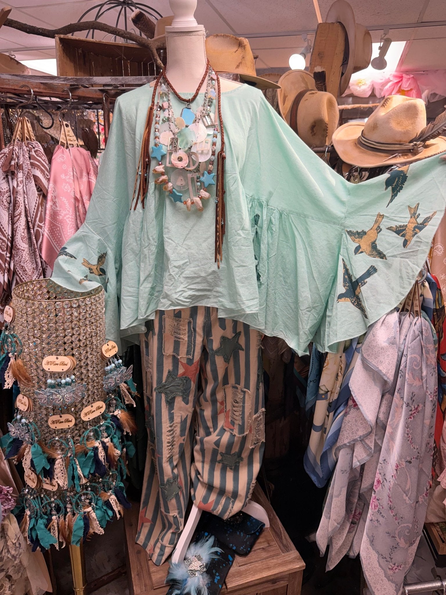 Fly To The Stars Top - ivyandlavyboutique A Rare Bird Shop