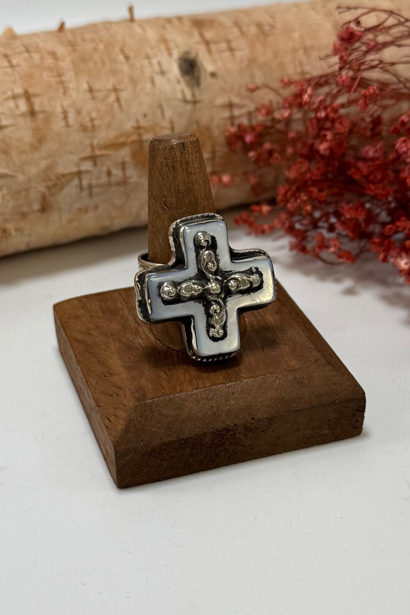 Foggy Cross Ring - ivyandlavyboutique ivyandlavyboutique