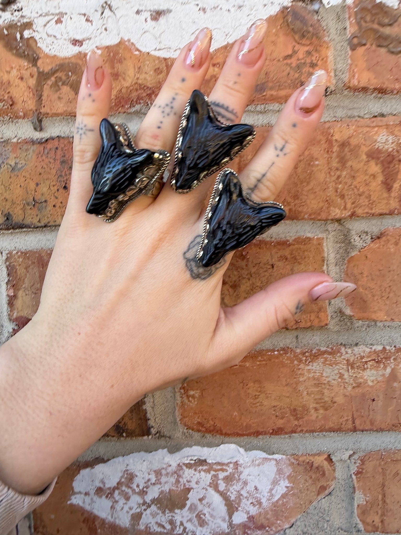 Foxy Lady Ring in Black - ivyandlavyboutique ivyandlavyboutique