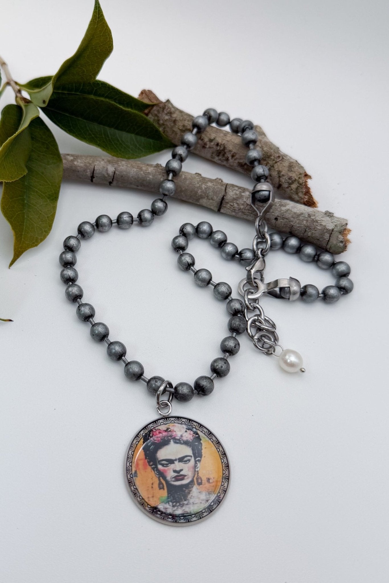 Frida Large Circle Distressed Pendant Necklace - ivyandlavyboutique Spirit Lala