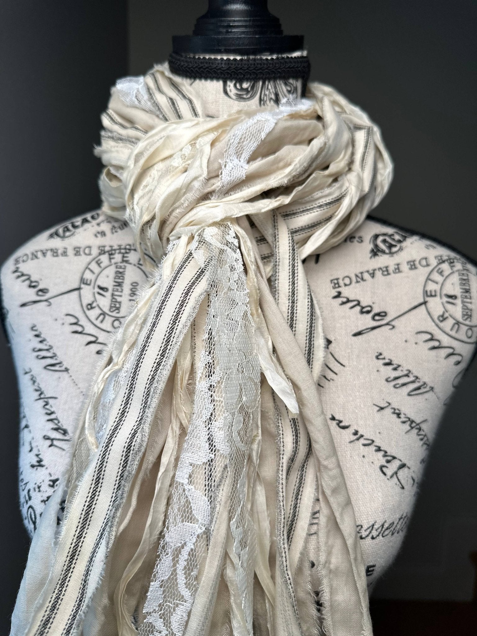 Fringe Scarf - L'Occitane: Off-White & Black - ivyandlavyboutique The Curated Raven