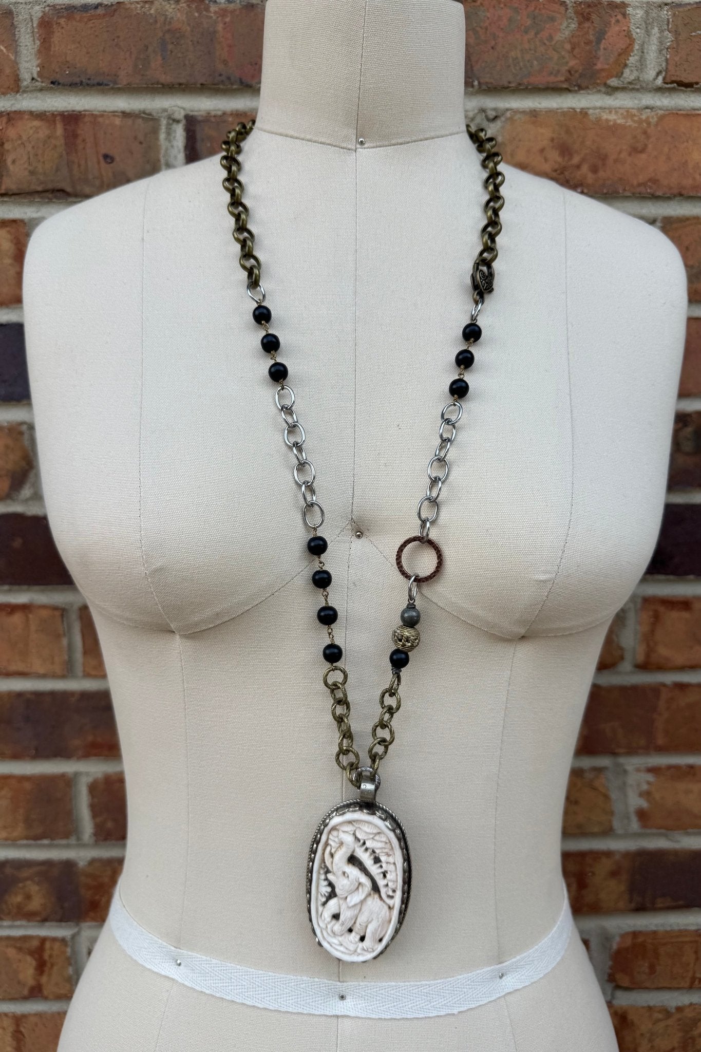 Good Luck Elephant Necklace - ivyandlavyboutique ivyandlavyboutique