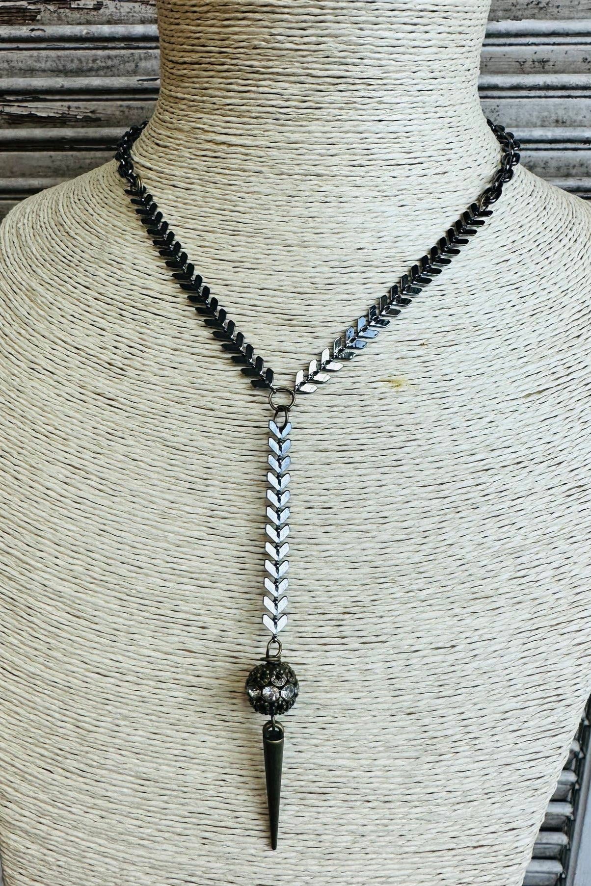 Gorgeous Gunmetal Spike Y Necklace - ivyandlavyboutique Scooples Jewelry