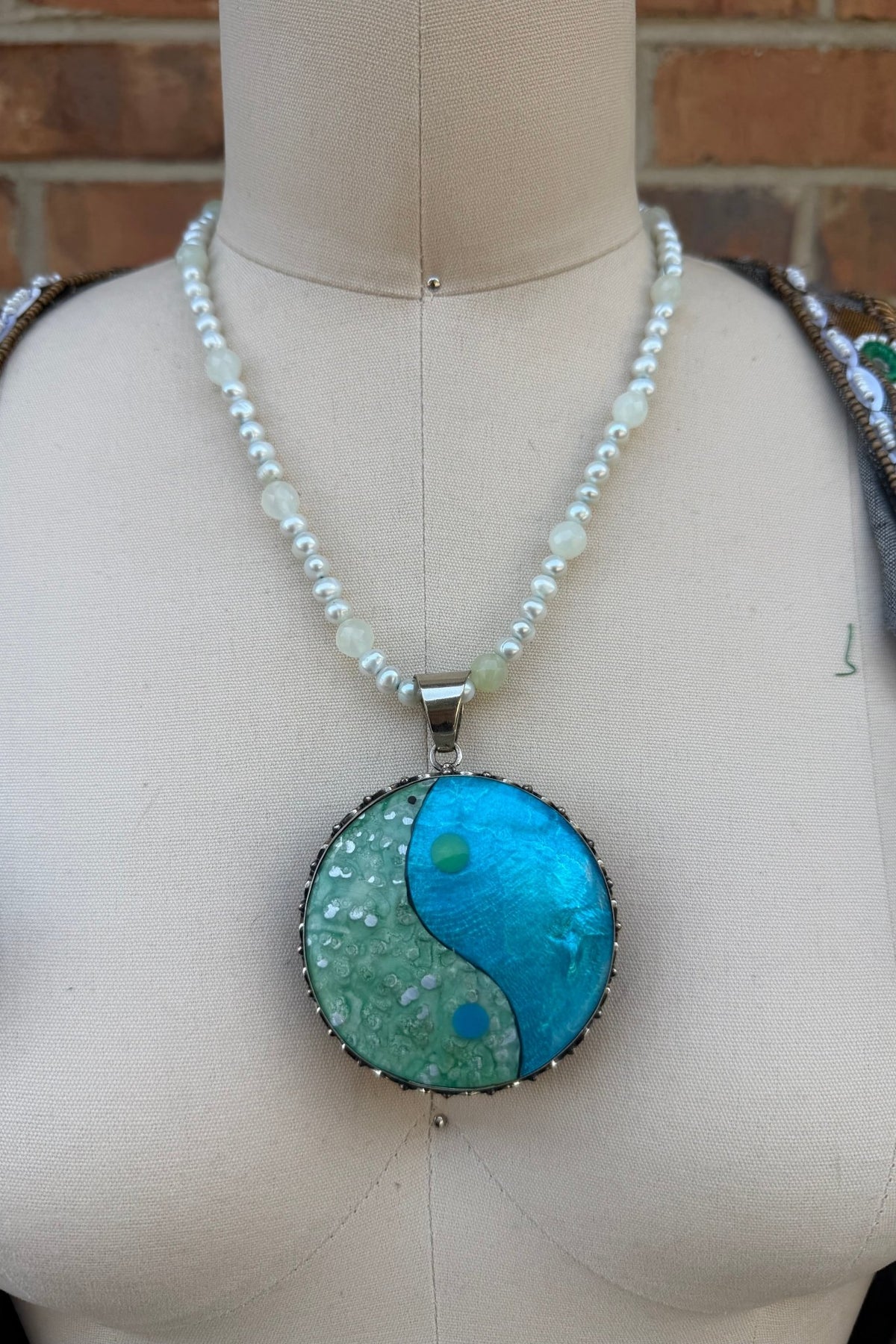 Green And Blue Yin Yang Necklace - ivyandlavyboutique ivyandlavyboutique