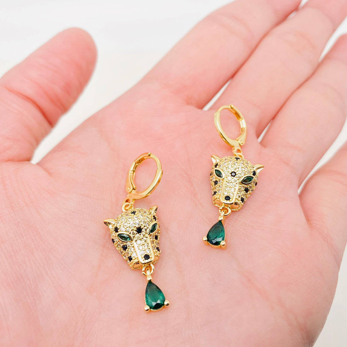Green Eye Cubic Zirconia Gold Leopard Head Huggie Earrings - ivyandlavyboutique Mio Queena
