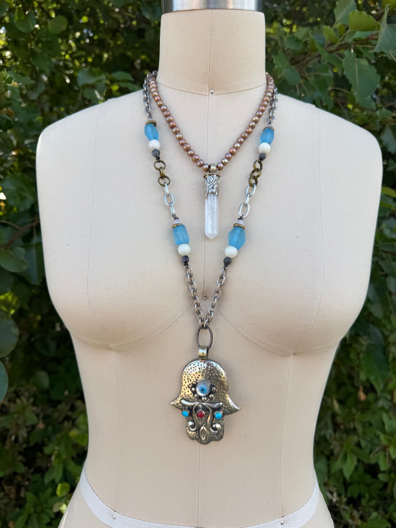 Hand Of Power Necklace - ivyandlavyboutique ivyandlavyboutique