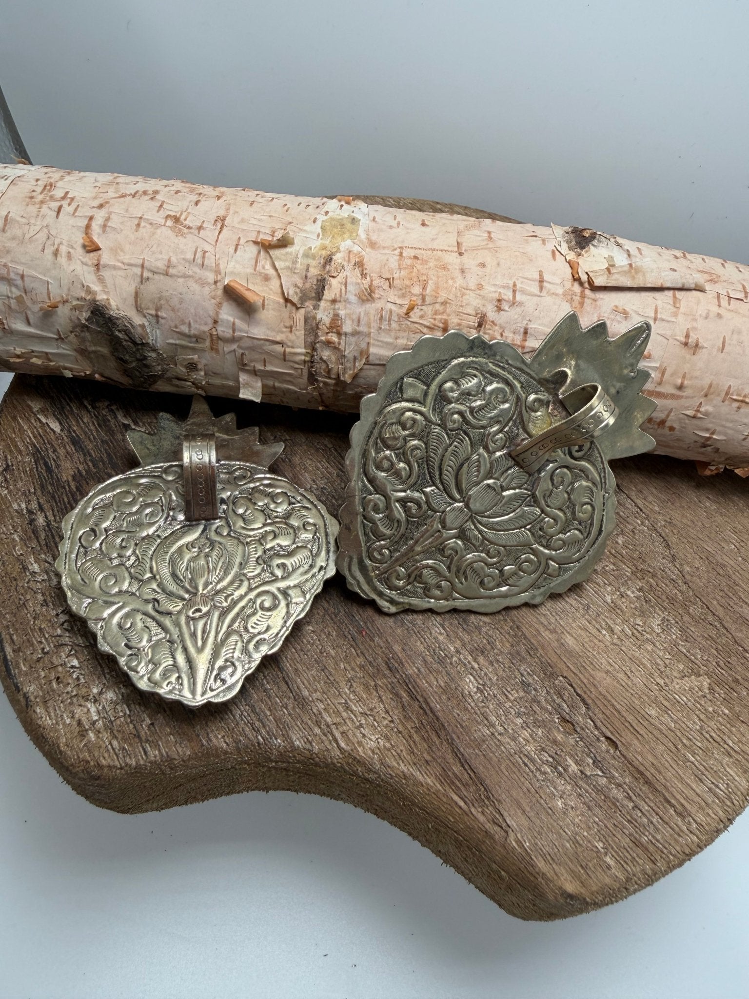 Heart in Flames Carved Pendant - ivyandlavyboutique ivyandlavyboutique