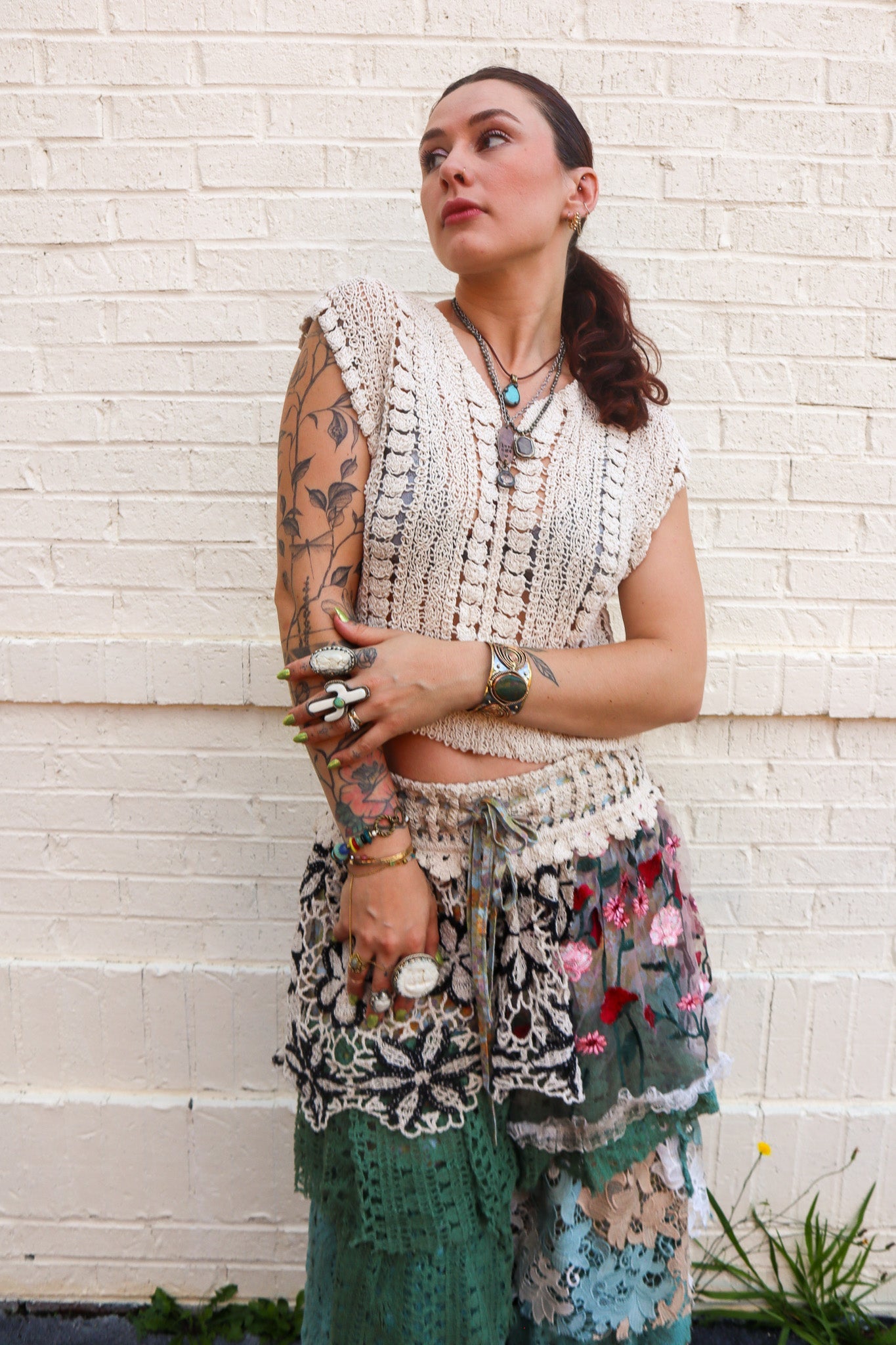 Hola Chicas Crochet Sleeveless Top - ivyandlavyboutique Pol Clothing