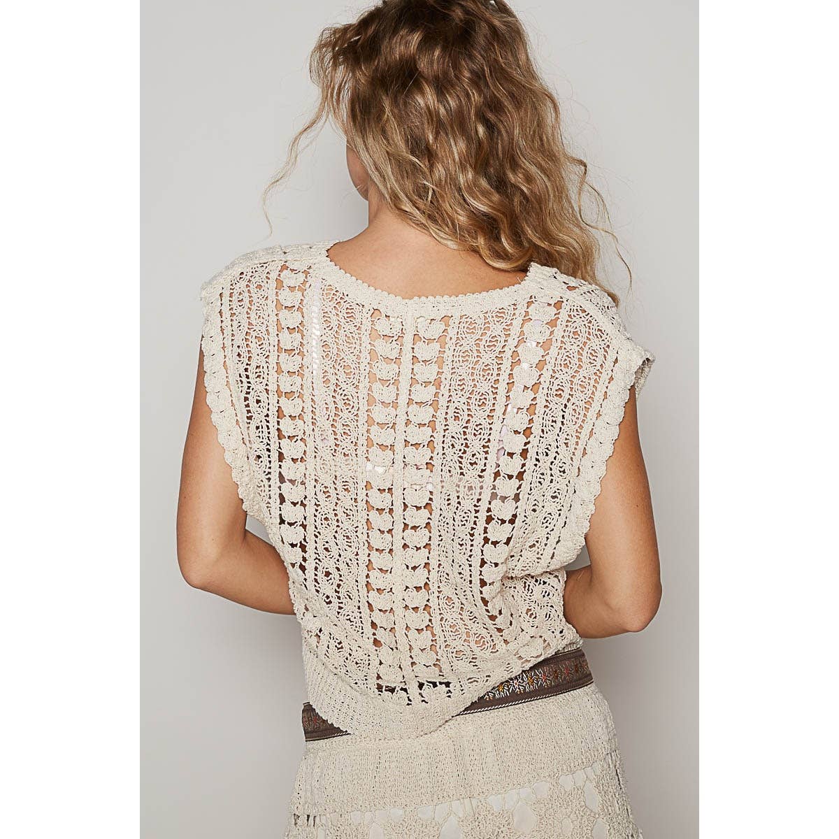 Hola Chicas Crochet Sleeveless Top - ivyandlavyboutique Pol Clothing