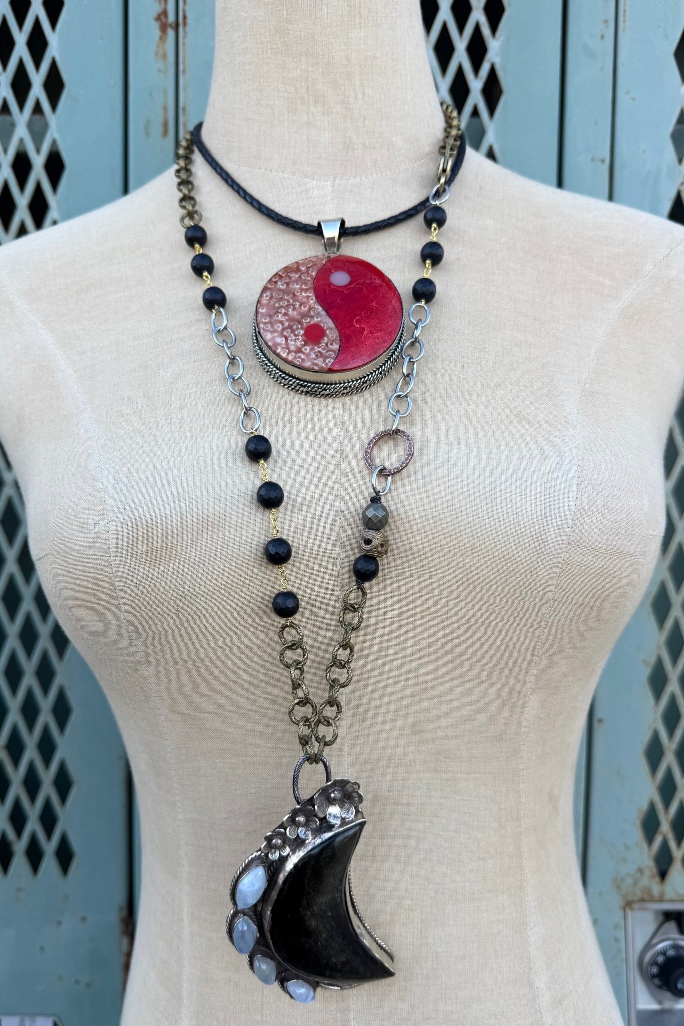 Howling at the Moon Handmade Necklace - ivyandlavyboutique ivyandlavyboutique