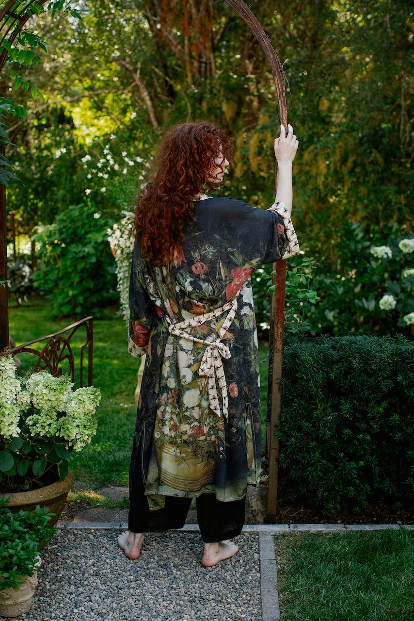 I Dream In Flowers Opera Duster Kimono Robe w/ Bees: Classic - ivyandlavyboutique Market of Stars