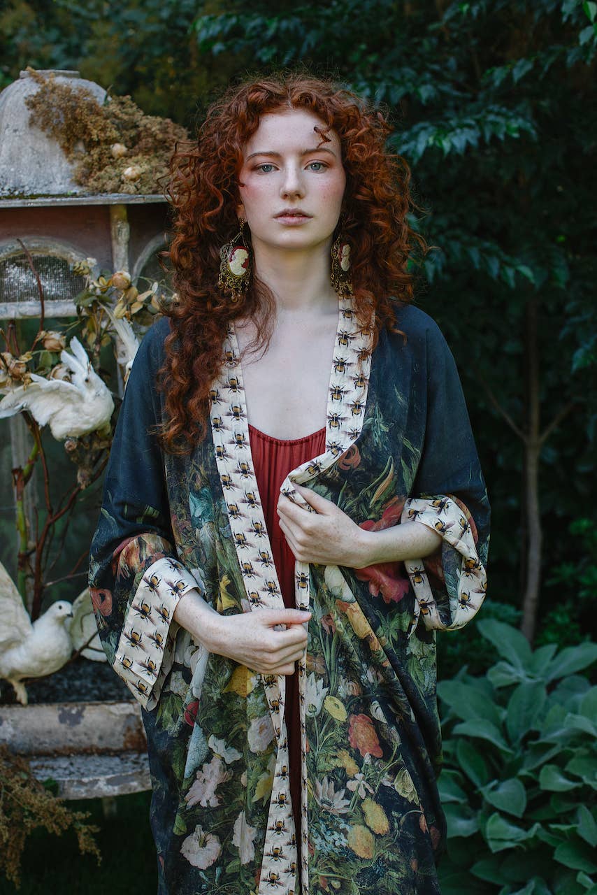 I Dream In Flowers Opera Duster Kimono Robe w/ Bees: Classic - ivyandlavyboutique Market of Stars