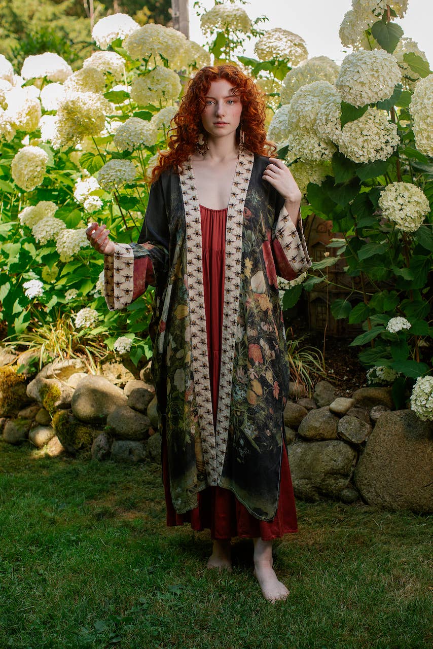 I Dream In Flowers Opera Duster Kimono Robe w/ Bees: Classic - ivyandlavyboutique Market of Stars