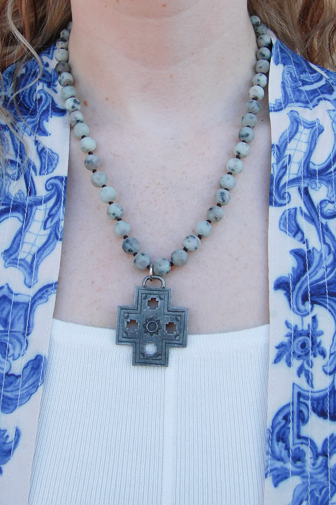 Chunky Cross Choker