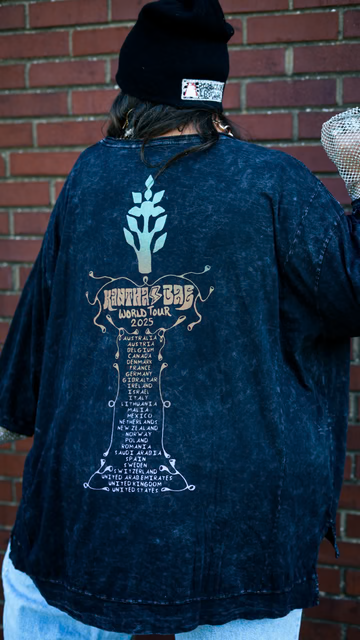 KB Dream Tour Pullover Top