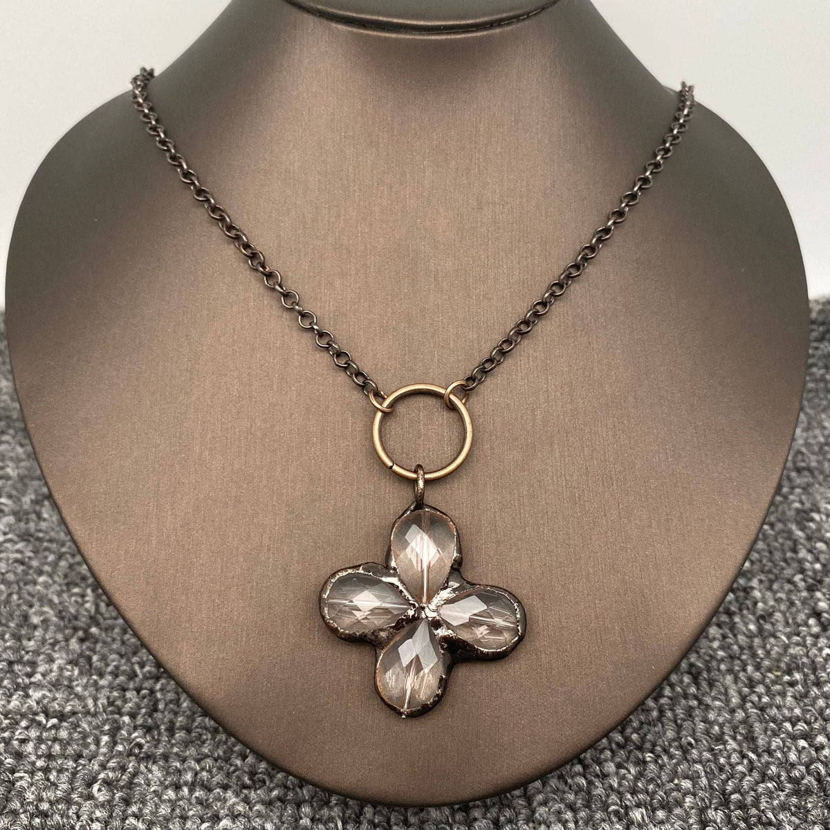 Irregular Four-leaf Clover Shape Crystal Necklace | OT buckl - ivyandlavyboutique Mio Queena