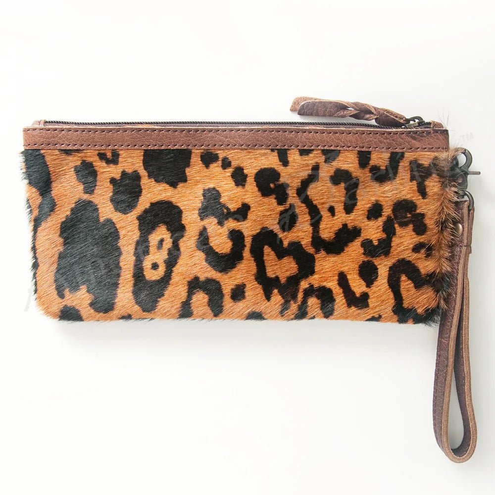 It's a Jungle Out There Wrist Bag - ivyandlavyboutique american darling