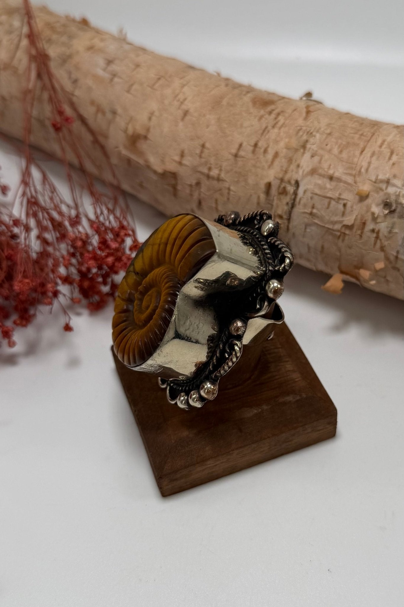 Just Swirl Carved Shell in Tigers Eye Ring - 3 - ivyandlavyboutique ivyandlavyboutique