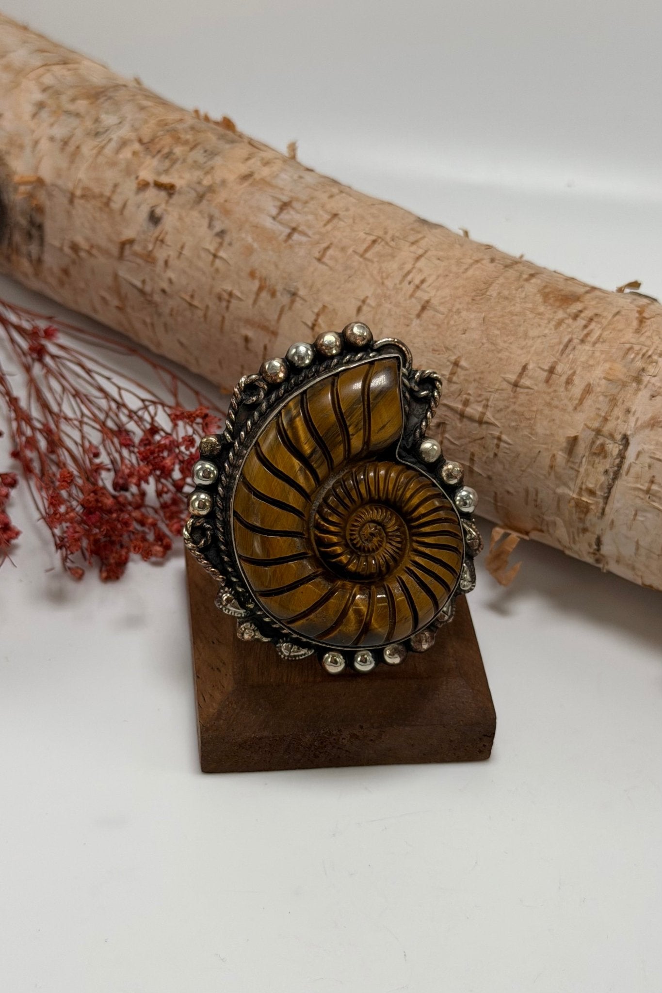 Just Swirl Carved Shell in Tigers Eye Ring - 5 - ivyandlavyboutique ivyandlavyboutique