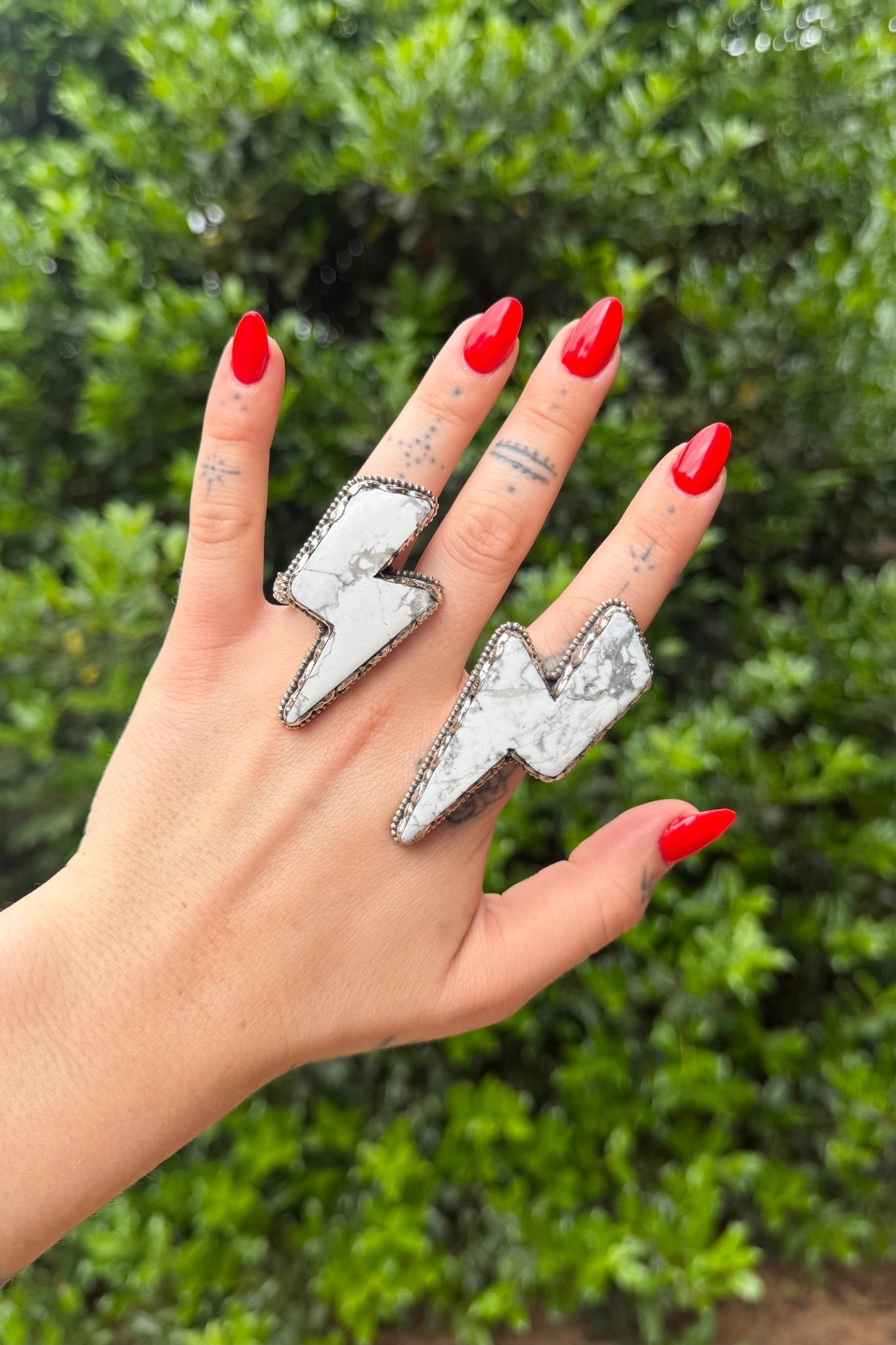 Lightning Bolt Ring in White - ivyandlavyboutique ivyandlavyboutique
