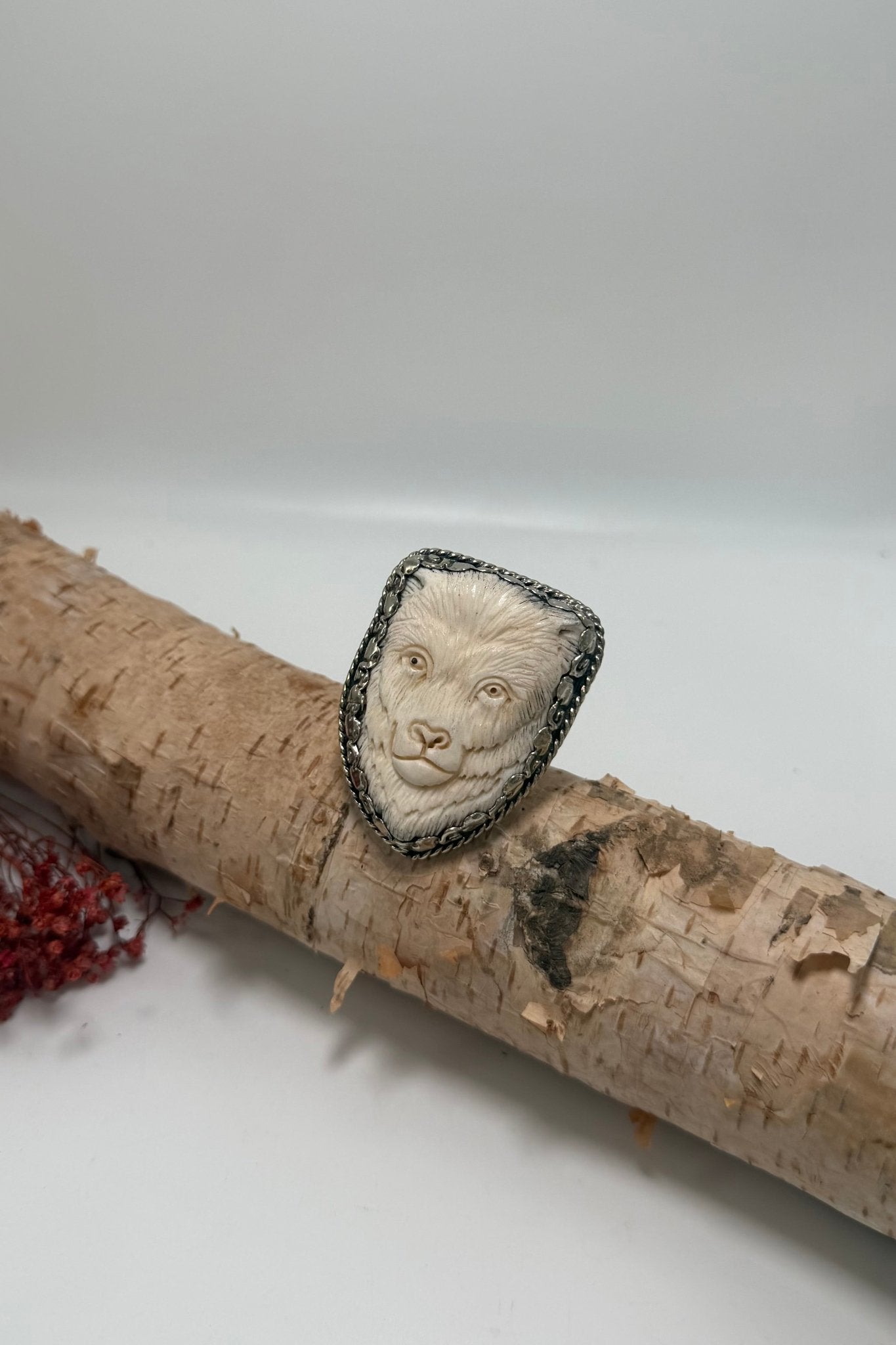 Lonely Wolf Carved Ring - ivyandlavyboutique ivyandlavyboutique
