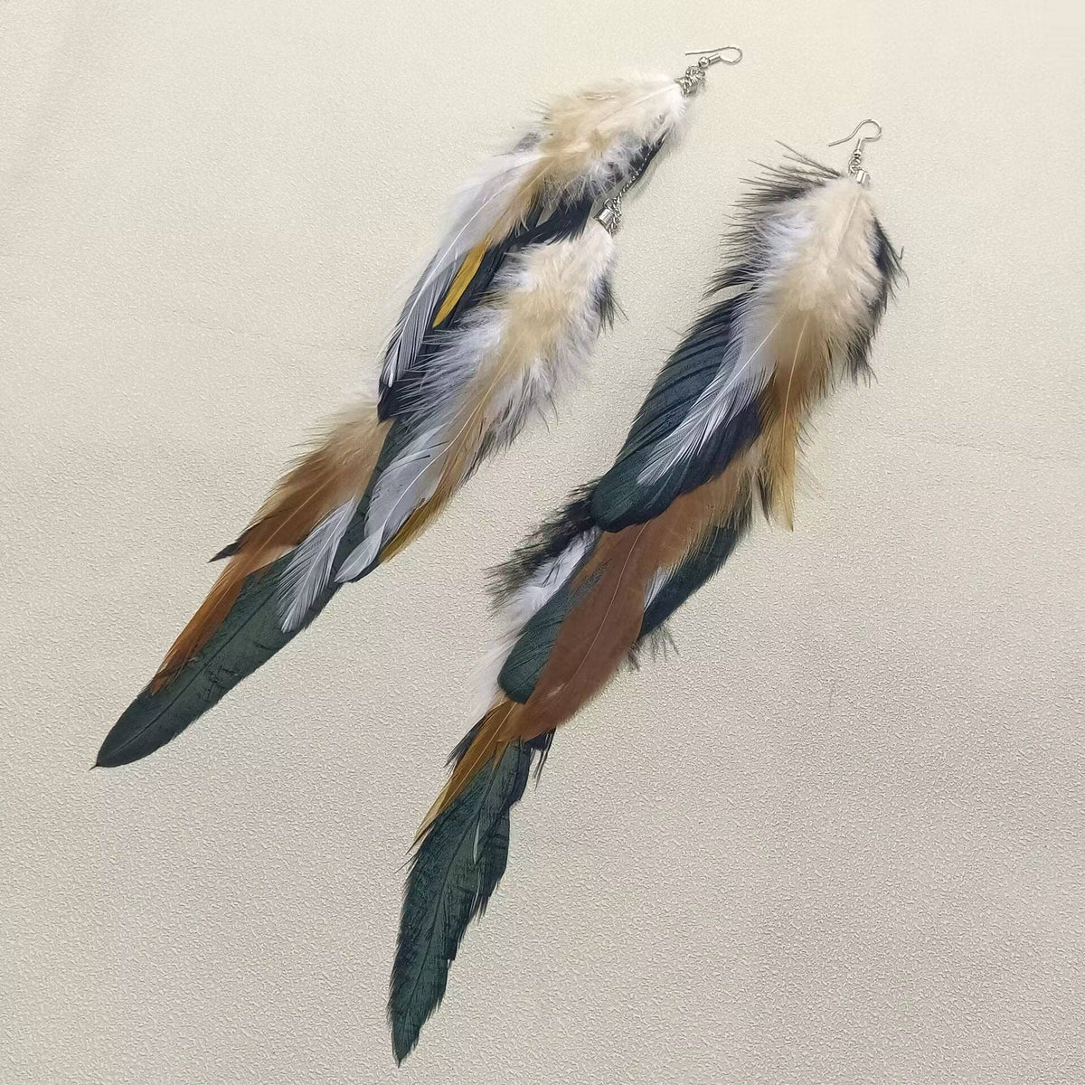Longer Feather Dangle Earrings - ivyandlavyboutique Mio Queena