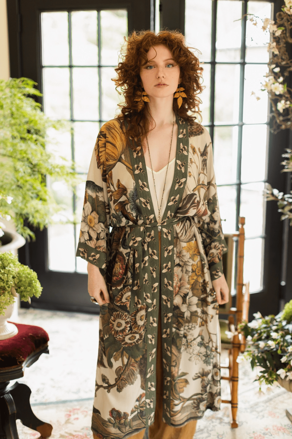 Love Grows Wild Opera Duster Kimono Robe w/ Bees - ivyandlavyboutique Market of Stars